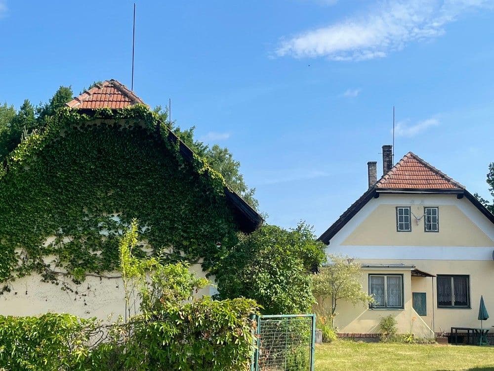 Predaj domu 665 m², pozemek 4.778 m², Benátky, Suchdol nad Lužnicí, Jihočeský kraj Predaj domu 665 m², pozemek 4.778 m², Benátky, Suchdol nad Lužnicí, Jihočeský kraj