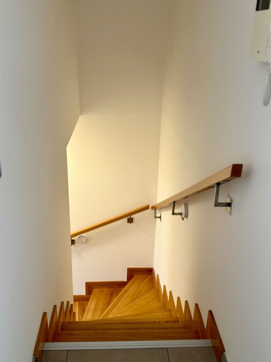 Prenájom bytu 2-izbový 55 m², Mezitraťová, Praha, Praha Prenájom bytu 2-izbový 55 m², Mezitraťová, Praha, Praha