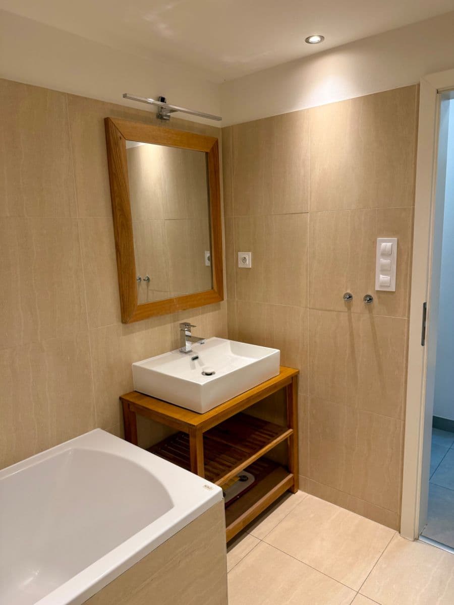 Prenájom bytu 2-izbový 55 m², Mezitraťová, Praha, Praha Prenájom bytu 2-izbový 55 m², Mezitraťová, Praha, Praha
