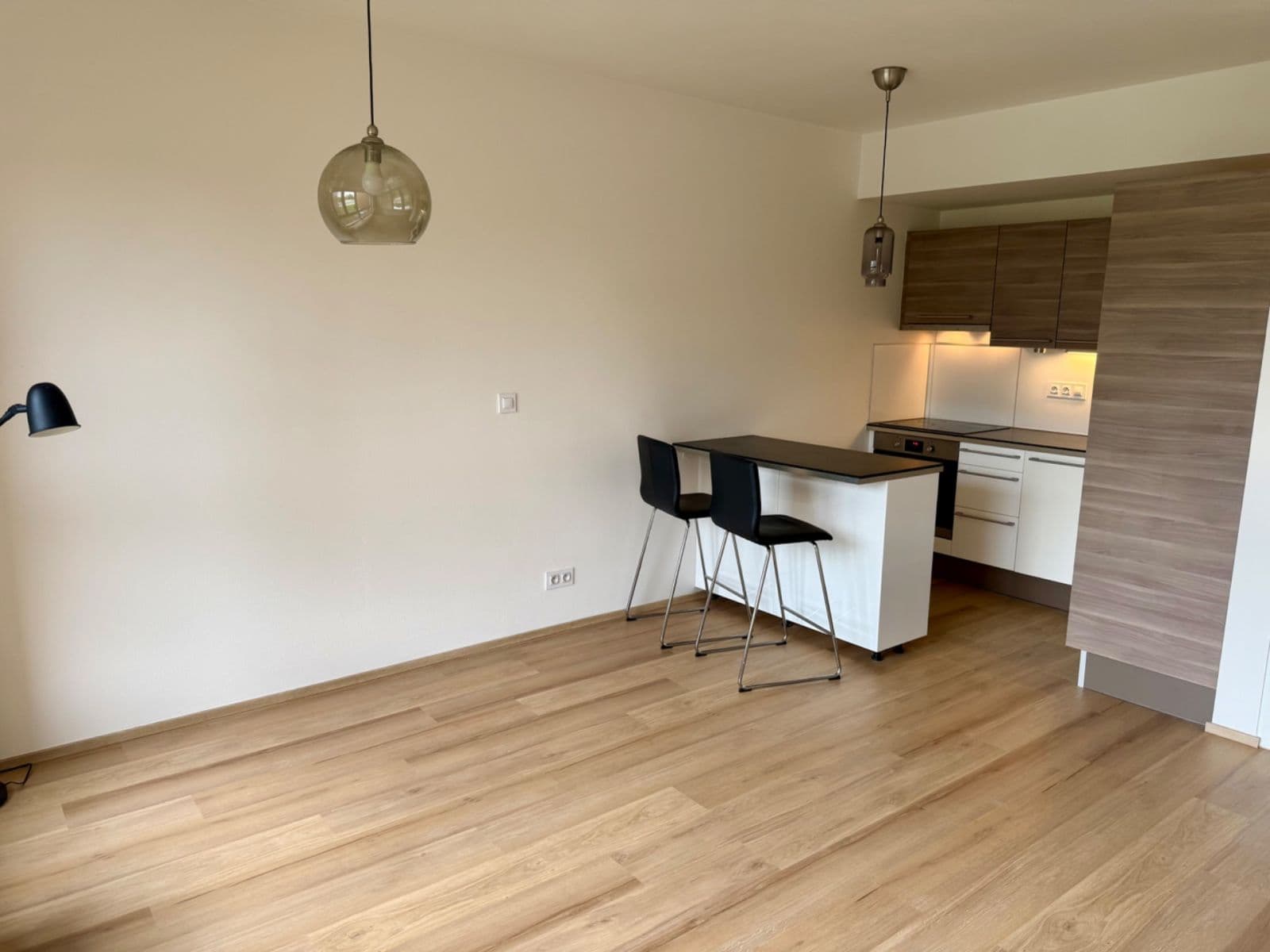 Prenájom bytu 2-izbový 55 m², Mezitraťová, Praha, Praha Prenájom bytu 2-izbový 55 m², Mezitraťová, Praha, Praha