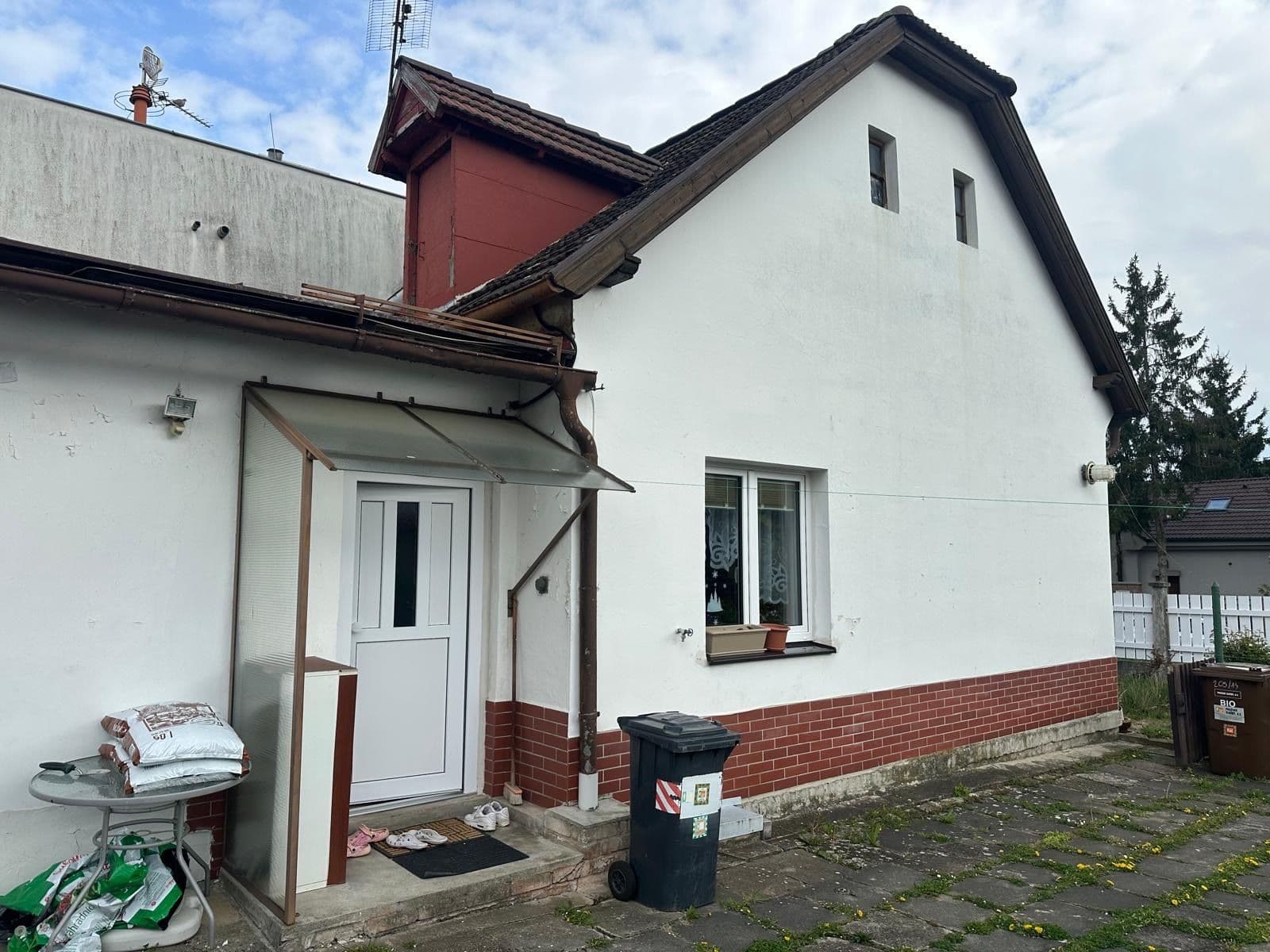 Predaj domu 258 m², pozemek 497 m², Na Dolnici, Praha, Praha Predaj domu 258 m², pozemek 497 m², Na Dolnici, Praha, Praha