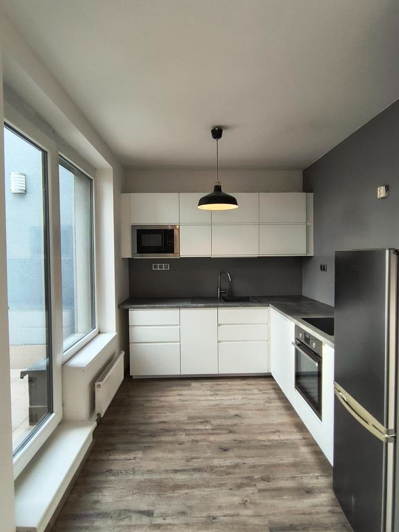 Prenájom bytu 2-izbový 56 m², Kardausova, Praha, Praha Prenájom bytu 2-izbový 56 m², Kardausova, Praha, Praha