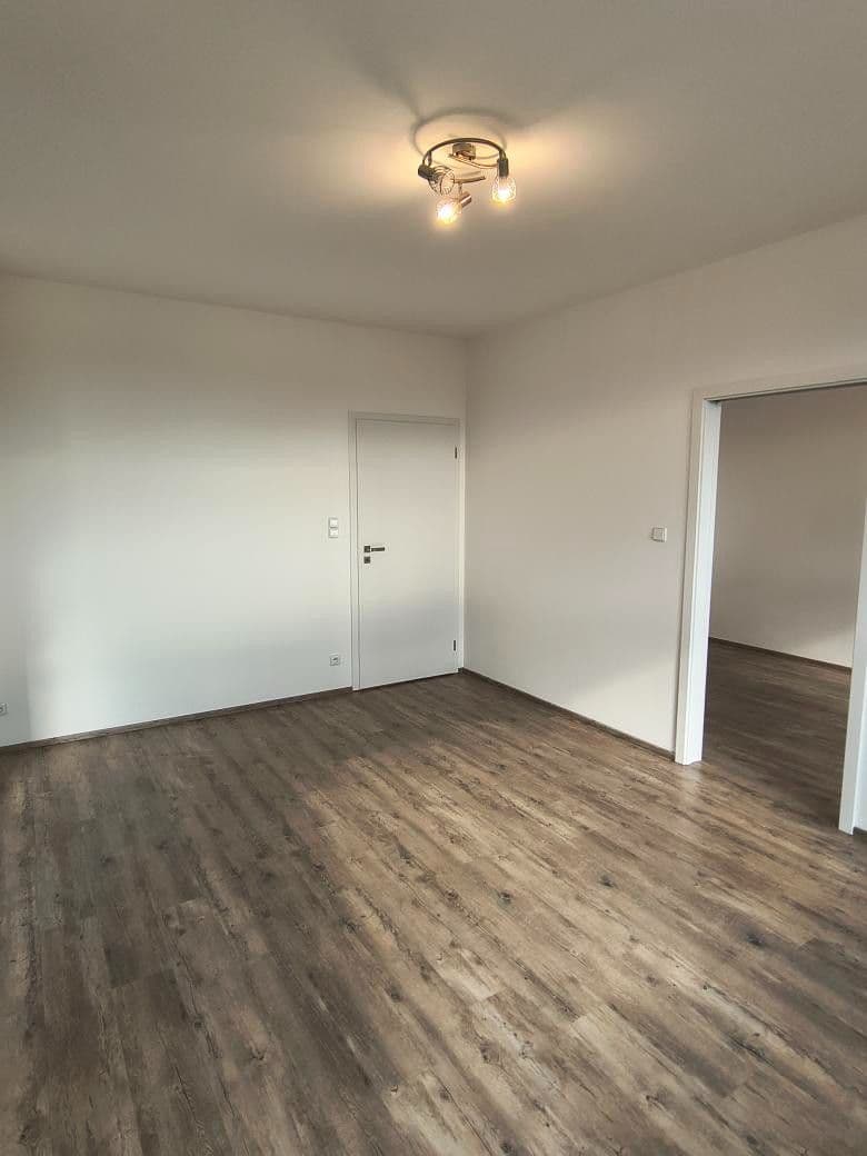 Prenájom bytu 2-izbový 56 m², Kardausova, Praha, Praha Prenájom bytu 2-izbový 56 m², Kardausova, Praha, Praha