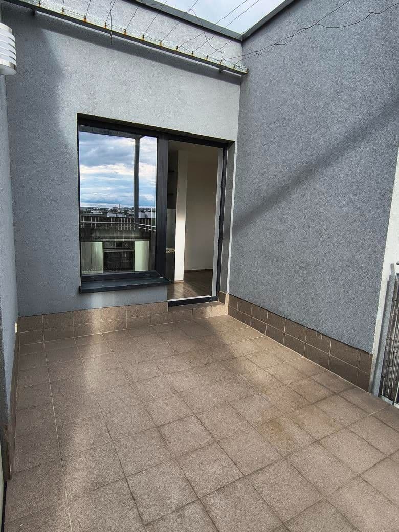 Prenájom bytu 2-izbový 56 m², Kardausova, Praha, Praha Prenájom bytu 2-izbový 56 m², Kardausova, Praha, Praha