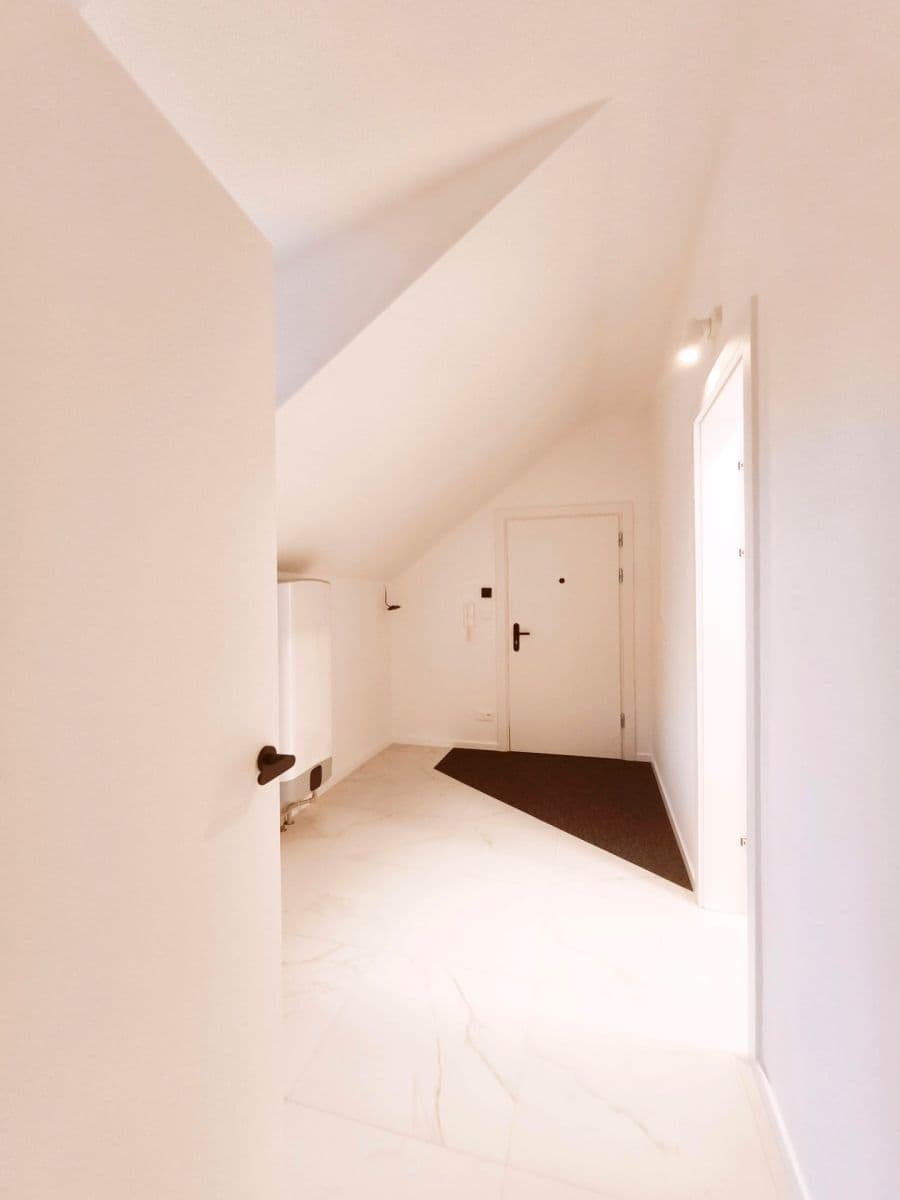 Predaj bytu 3-izbový 67 m², K Vltavě, Praha, Praha Predaj bytu 3-izbový 67 m², K Vltavě, Praha, Praha