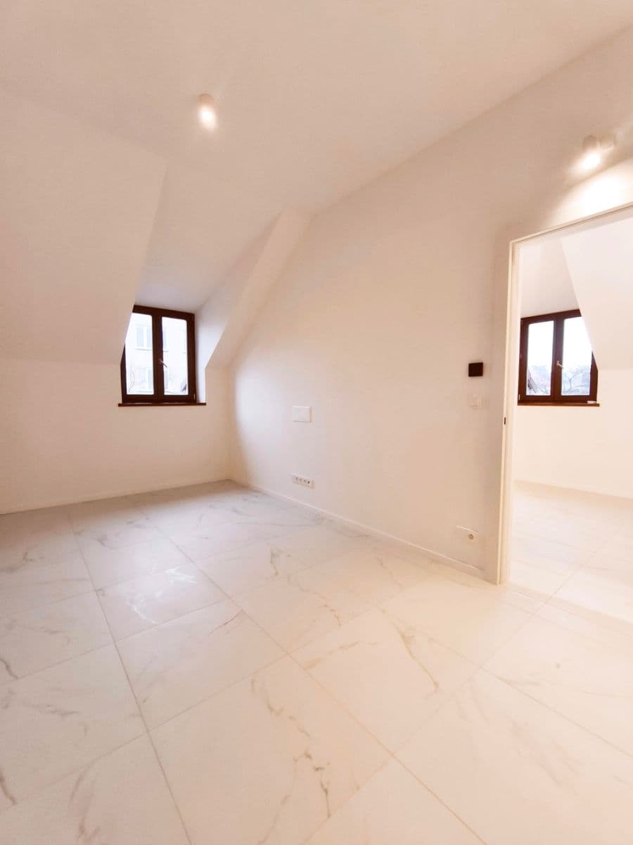Predaj bytu 3-izbový 67 m², K Vltavě, Praha, Praha Predaj bytu 3-izbový 67 m², K Vltavě, Praha, Praha