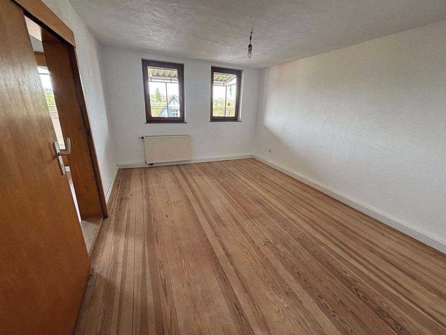 Prenájom bytu 5-izbový 117 m², Stuttgarter Straße 5, Herrenberg, Bádensko-Wurttembersko Prenájom bytu 5-izbový 117 m², Stuttgarter Straße 5, Herrenberg, Bádensko-Wurttembersko