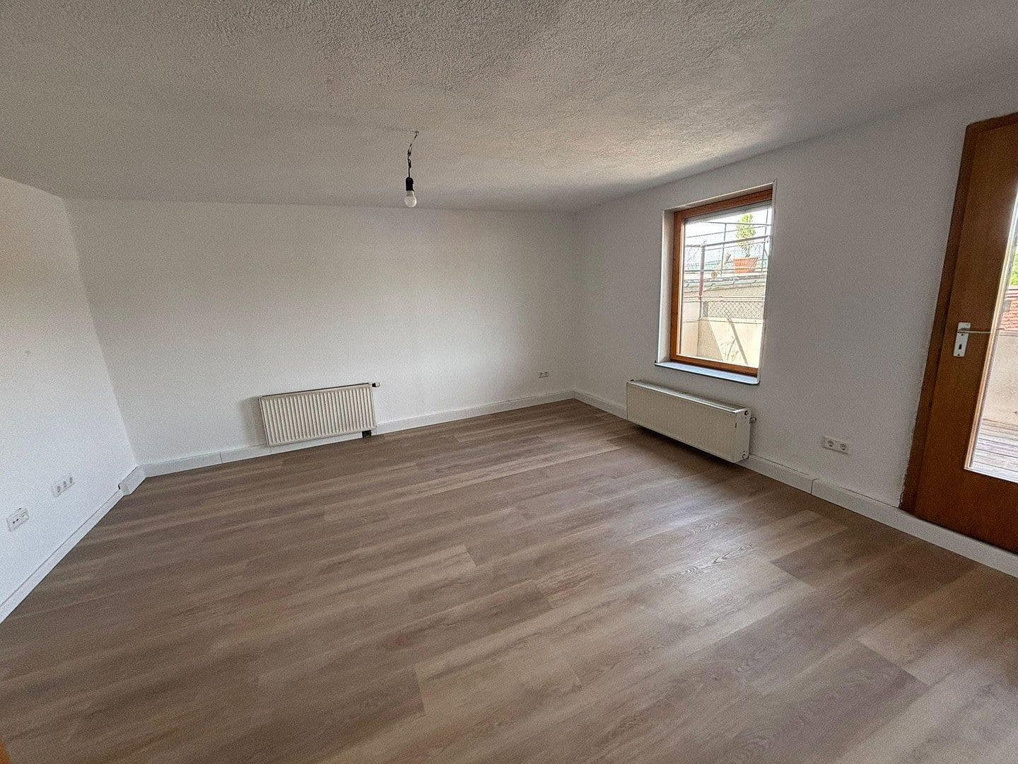 Prenájom bytu 5-izbový 117 m², Stuttgarter Straße 5, Herrenberg, Bádensko-Wurttembersko Prenájom bytu 5-izbový 117 m², Stuttgarter Straße 5, Herrenberg, Bádensko-Wurttembersko