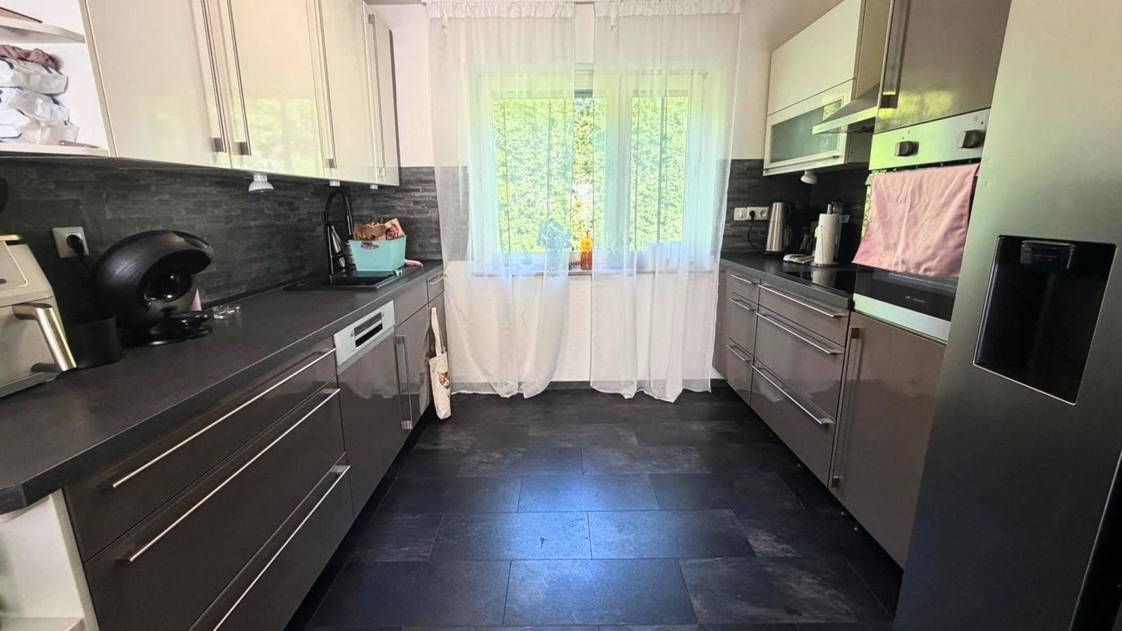 Predaj domu 155 m², pozemek 420 m², Frankenthal, Porýnie-Falcko Predaj domu 155 m², pozemek 420 m², Frankenthal, Porýnie-Falcko
