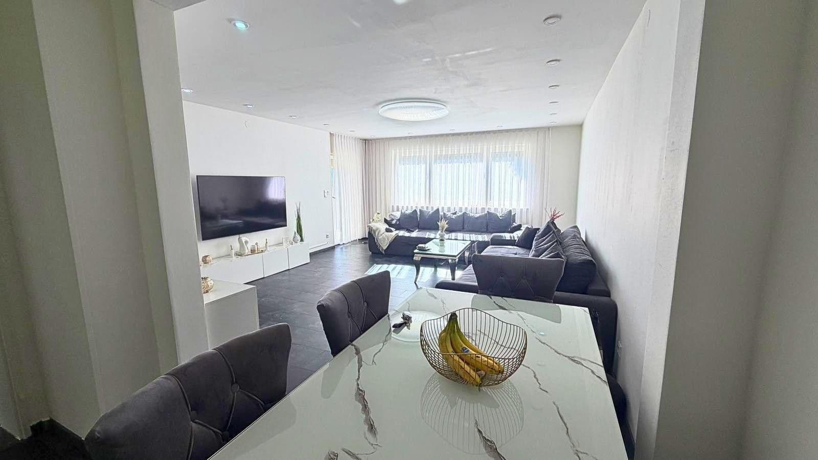 Predaj domu 155 m², pozemek 420 m², Frankenthal, Porýnie-Falcko Predaj domu 155 m², pozemek 420 m², Frankenthal, Porýnie-Falcko