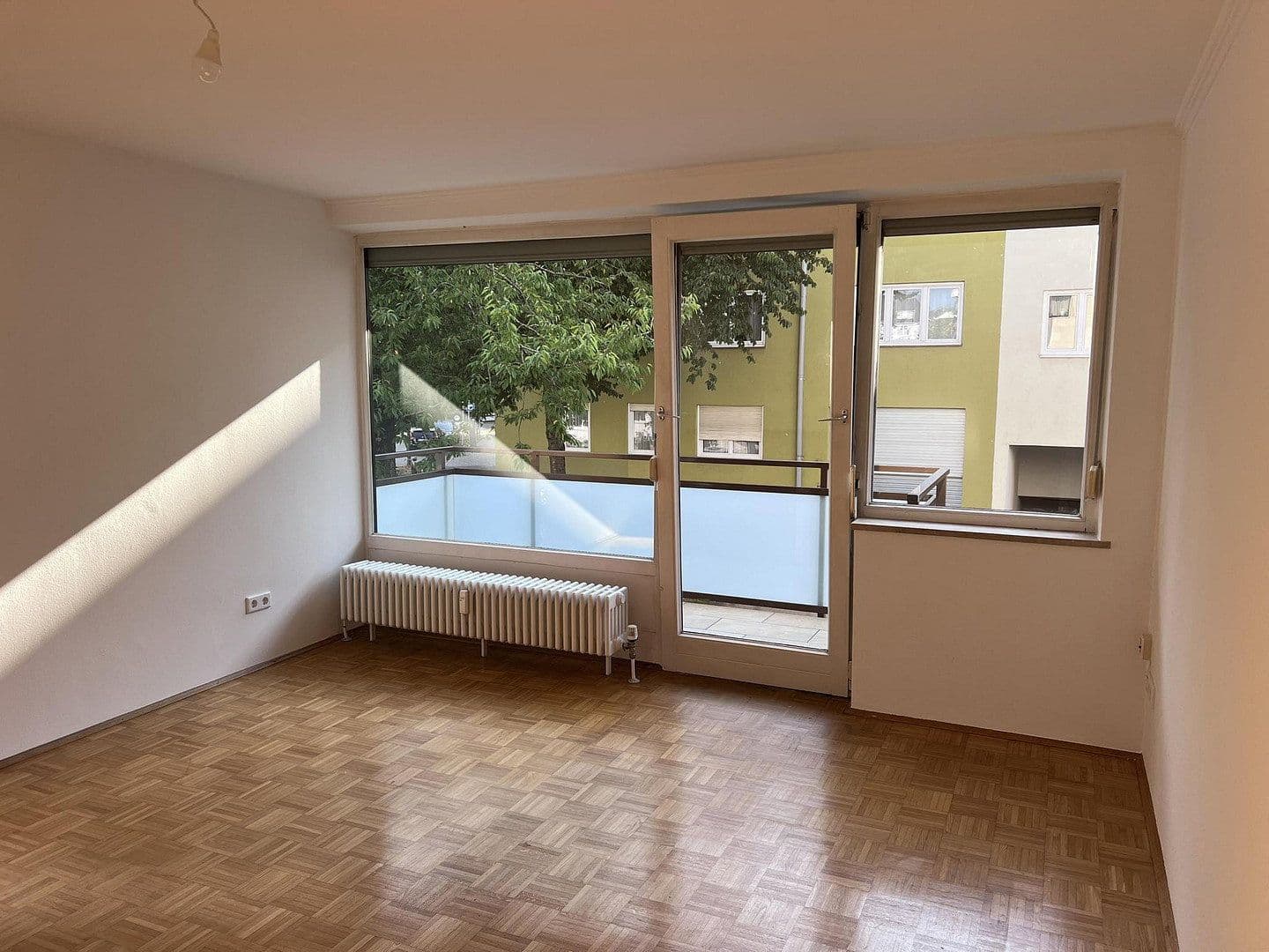 Prenájom bytu 2-izbový 62 m², Gartenstr., München, Bavorsko Prenájom bytu 2-izbový 62 m², Gartenstr., München, Bavorsko