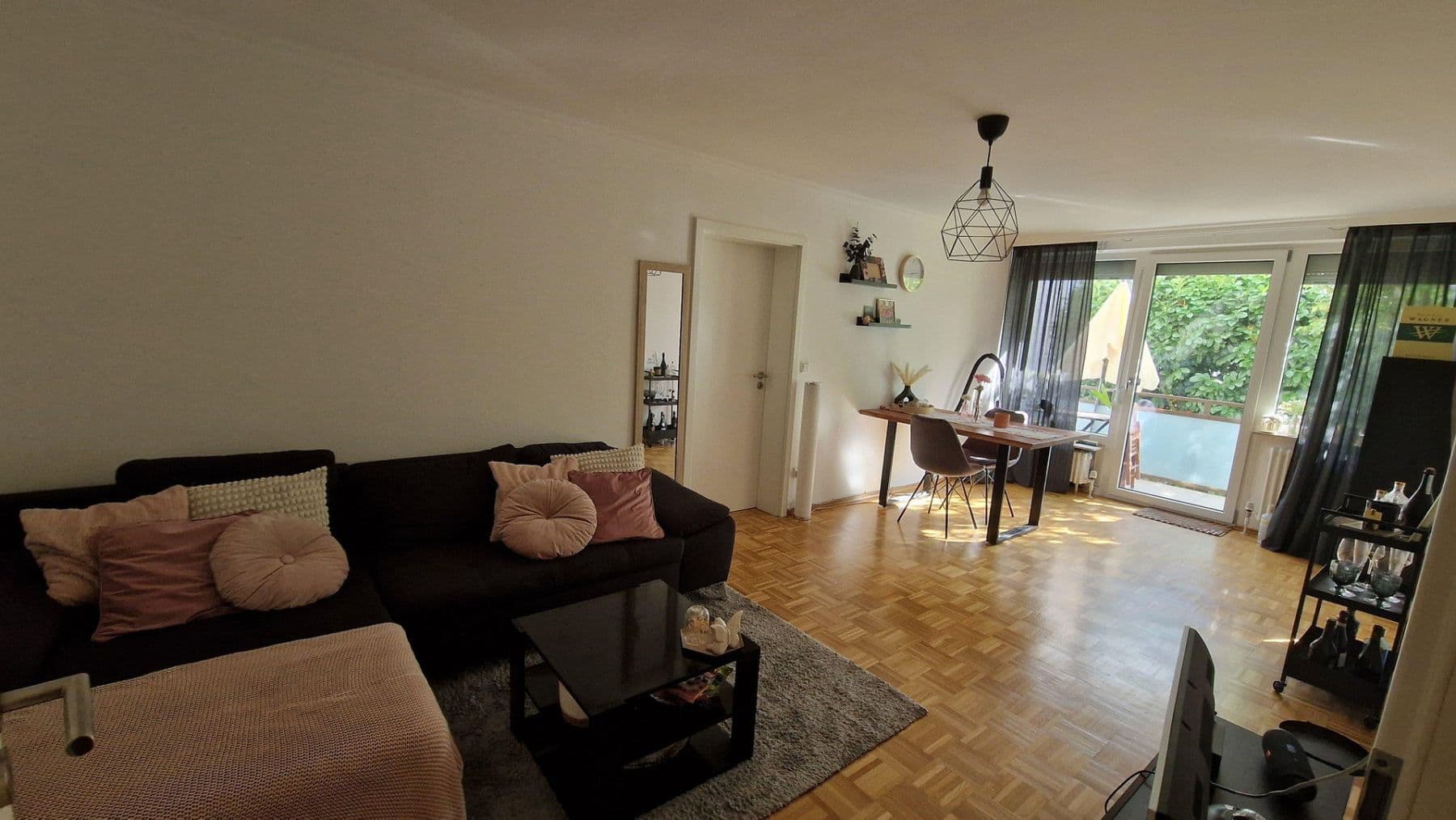 Prenájom bytu 2-izbový 62 m², Gartenstr., München, Bavorsko Prenájom bytu 2-izbový 62 m², Gartenstr., München, Bavorsko