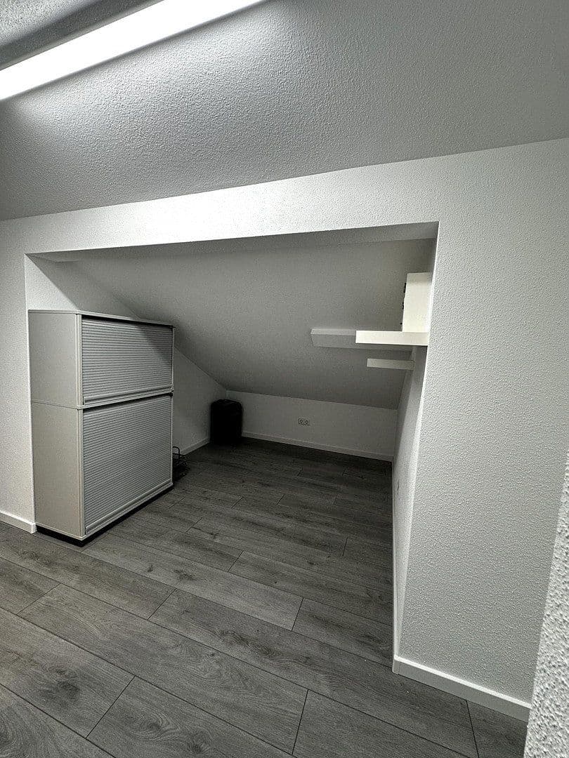 Predaj domu 129 m², pozemek 423 m², Östringen, Bádensko-Wurttembersko Predaj domu 129 m², pozemek 423 m², Östringen, Bádensko-Wurttembersko