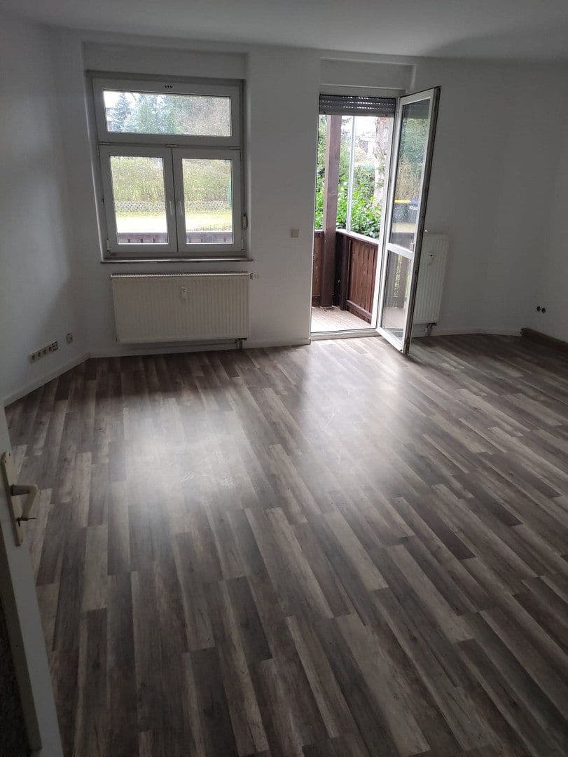 Predaj domu 441 m², pozemek 430 m², Liebigstraße 2, Zwickau, Sasko Predaj domu 441 m², pozemek 430 m², Liebigstraße 2, Zwickau, Sasko