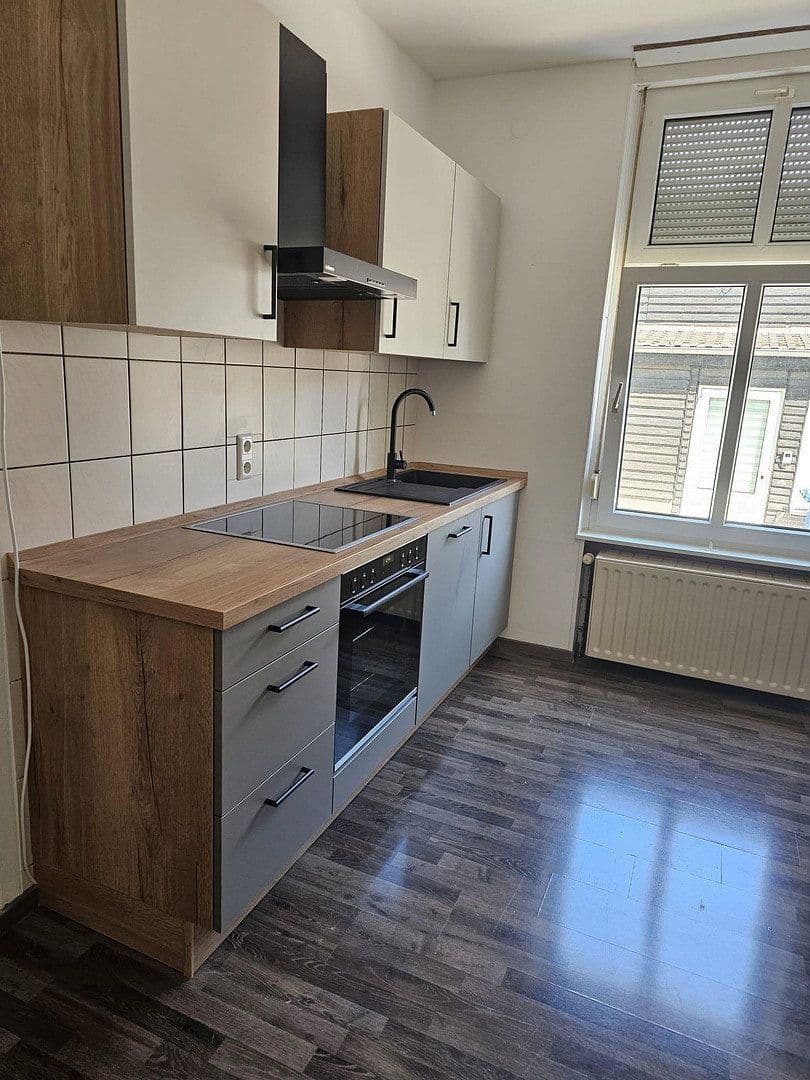 Prenájom bytu 4-izbový 132 m², Kemnitzer Str. 23, Werder (Havel), Brandenbursko Prenájom bytu 4-izbový 132 m², Kemnitzer Str. 23, Werder (Havel), Brandenbursko