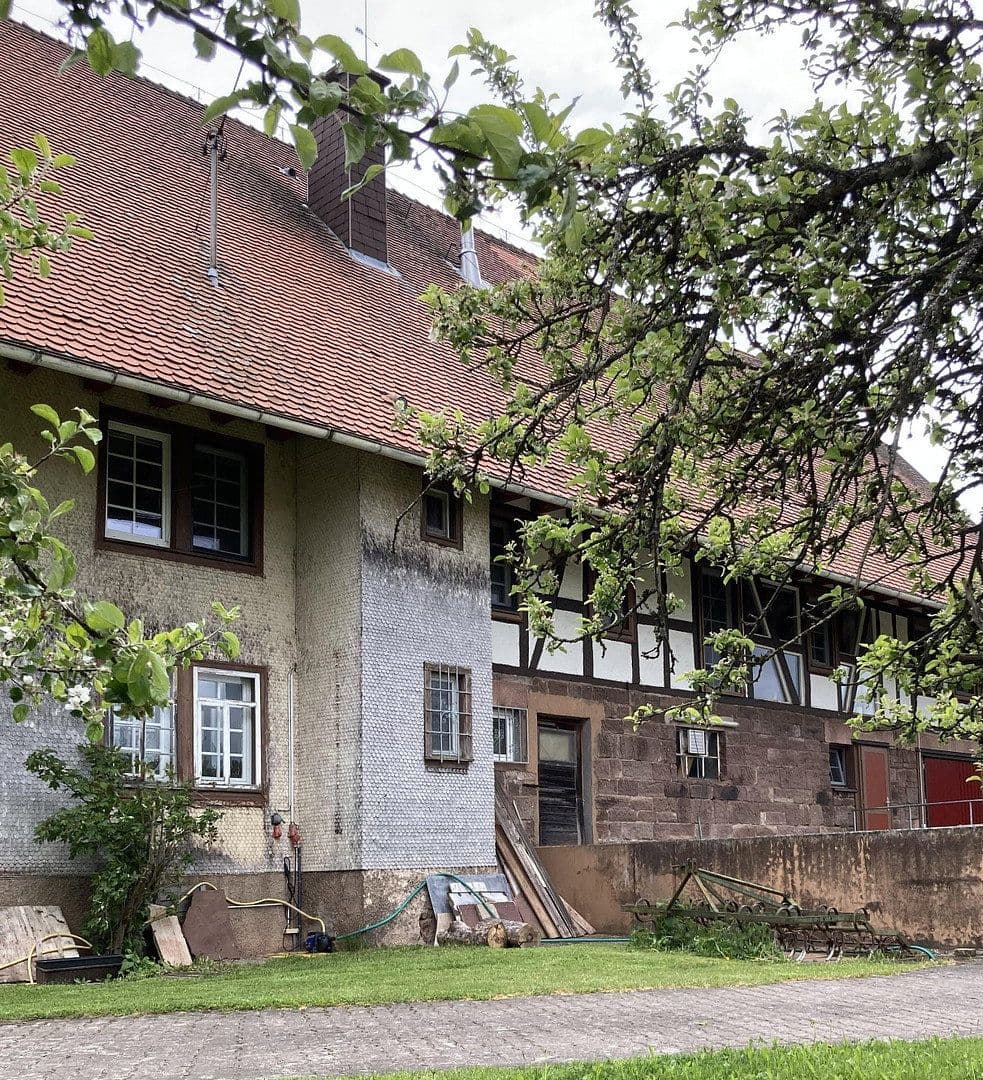 Predaj domu 330 m², pozemek 15.000 m², Königsfeld im Schwarzwald, Bádensko-Wurttembersko Predaj domu 330 m², pozemek 15.000 m², Königsfeld im Schwarzwald, Bádensko-Wurttembersko