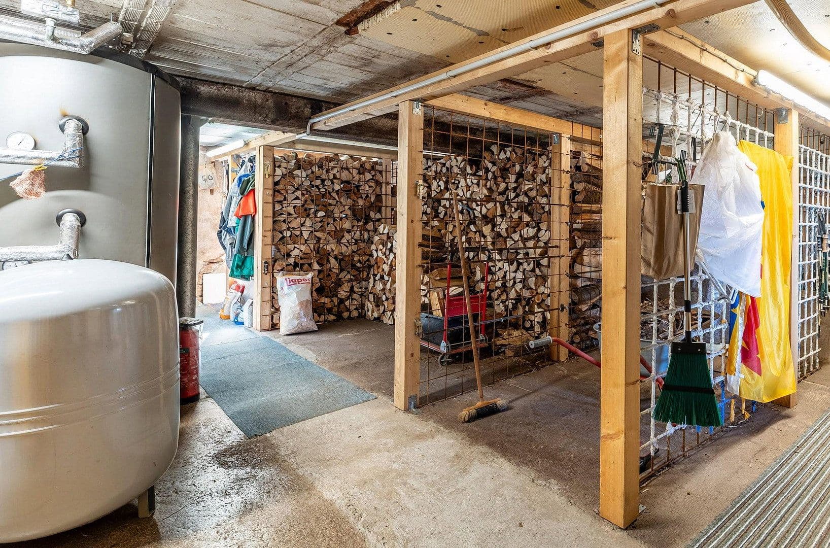 Predaj domu 330 m², pozemek 15.000 m², Königsfeld im Schwarzwald, Bádensko-Wurttembersko Predaj domu 330 m², pozemek 15.000 m², Königsfeld im Schwarzwald, Bádensko-Wurttembersko