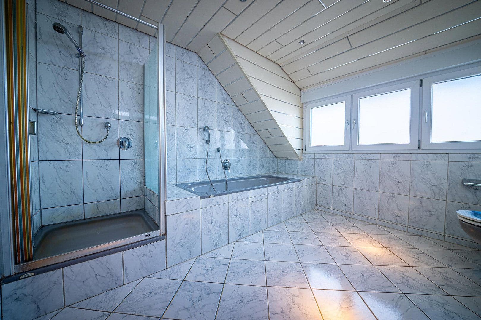 Prenájom bytu 3-izbový 119 m², Talstraße, Baden-Baden, Bádensko-Wurttembersko Prenájom bytu 3-izbový 119 m², Talstraße, Baden-Baden, Bádensko-Wurttembersko