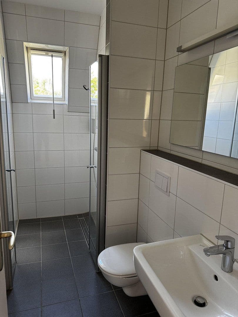 Prenájom bytu 2-izbový 60 m², Liebigstr. 74, Osnabrück, Dolné Sasko Prenájom bytu 2-izbový 60 m², Liebigstr. 74, Osnabrück, Dolné Sasko