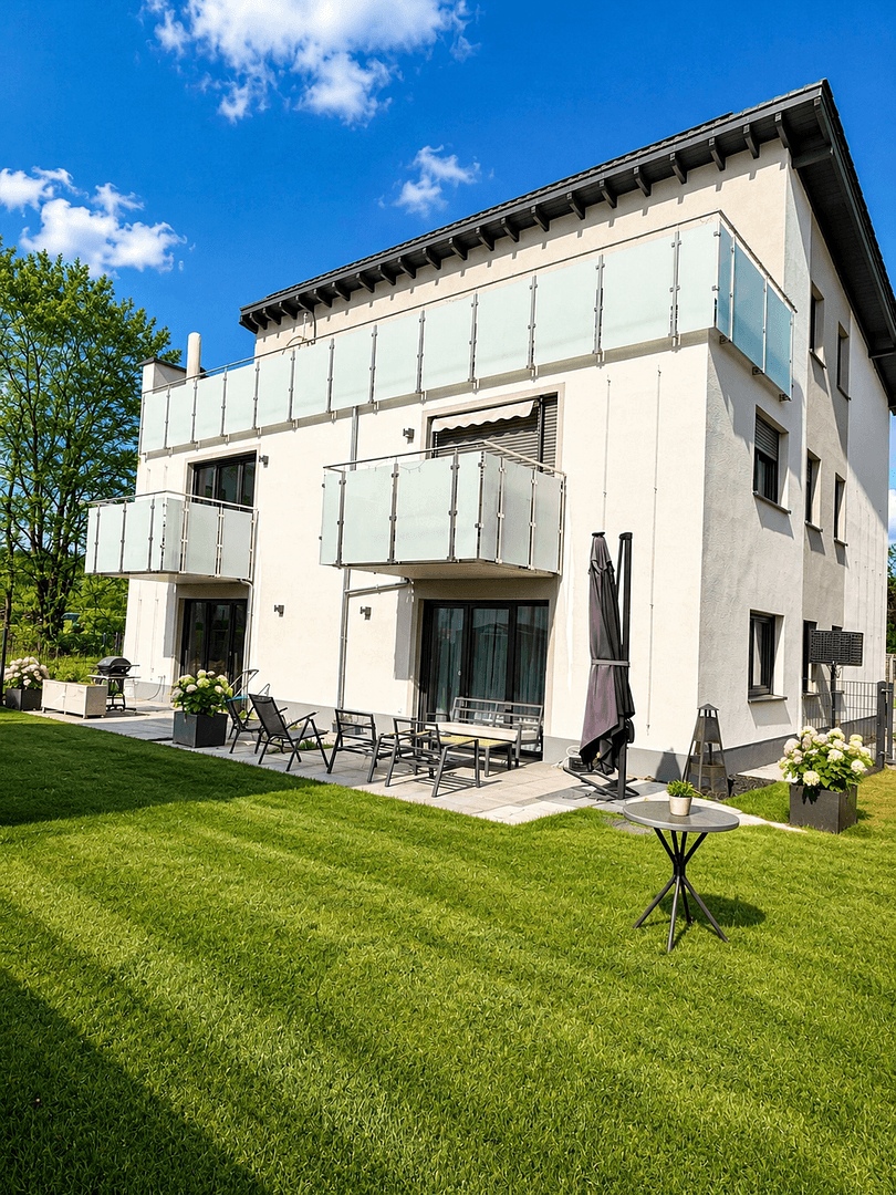 Prenájom bytu 4-izbový 125 m², Offenbach am Main, Hesensko Prenájom bytu 4-izbový 125 m², Offenbach am Main, Hesensko