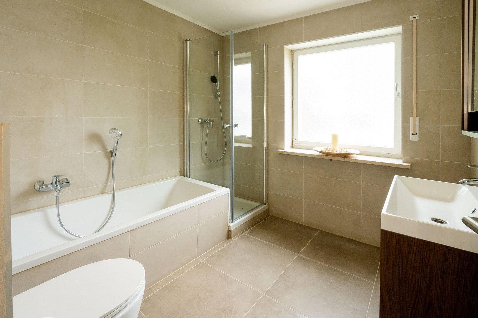 Predaj domu 140 m², pozemek 200 m², Stadtbergen, Bavorsko Predaj domu 140 m², pozemek 200 m², Stadtbergen, Bavorsko