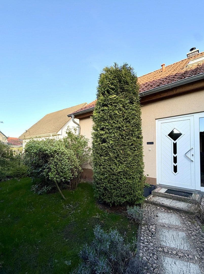 Predaj domu 133 m², pozemek 480 m², Schönefeld, Brandenbursko Predaj domu 133 m², pozemek 480 m², Schönefeld, Brandenbursko