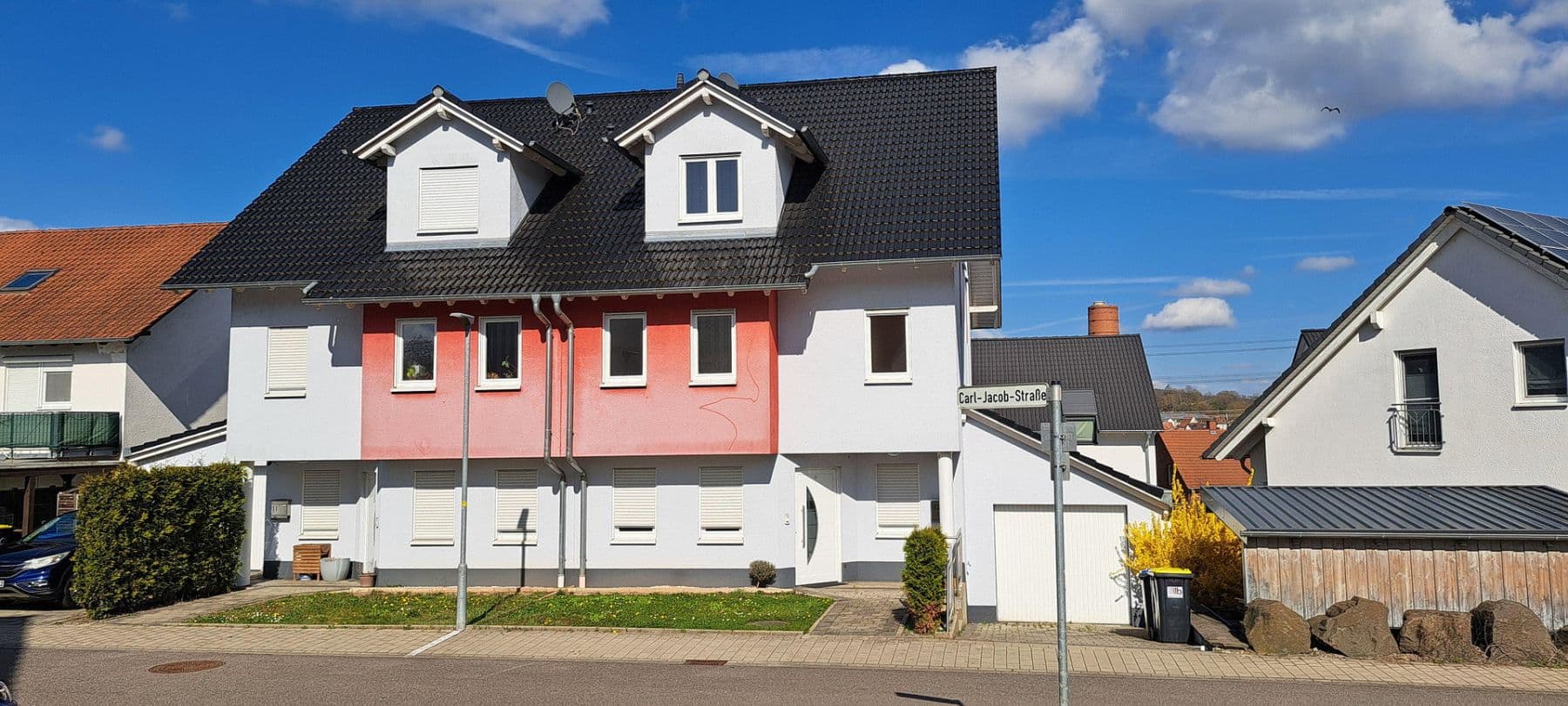 Predaj domu 173 m², pozemek 227 m², Carl-Jacob-Strasse 13, Kaiserslautern-Erfenbach, Porýnie-Falcko Predaj domu 173 m², pozemek 227 m², Carl-Jacob-Strasse 13, Kaiserslautern-Erfenbach, Porýnie-Falcko