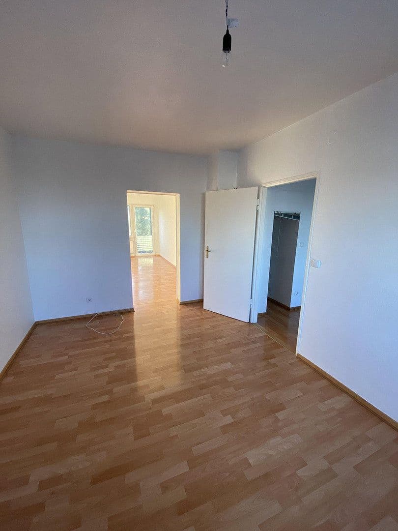 Prenájom bytu 2-izbový 50 m², Schillerstr. 17b, Rödermark, Hesensko Prenájom bytu 2-izbový 50 m², Schillerstr. 17b, Rödermark, Hesensko