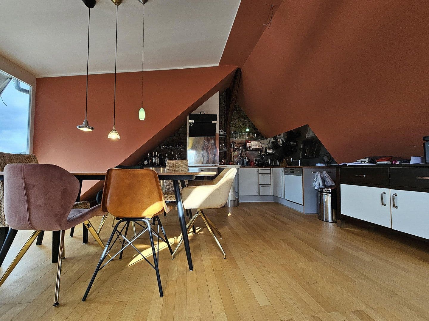 Predaj bytu 3-izbový 107 m², Frankfurt, Hesensko Predaj bytu 3-izbový 107 m², Frankfurt, Hesensko