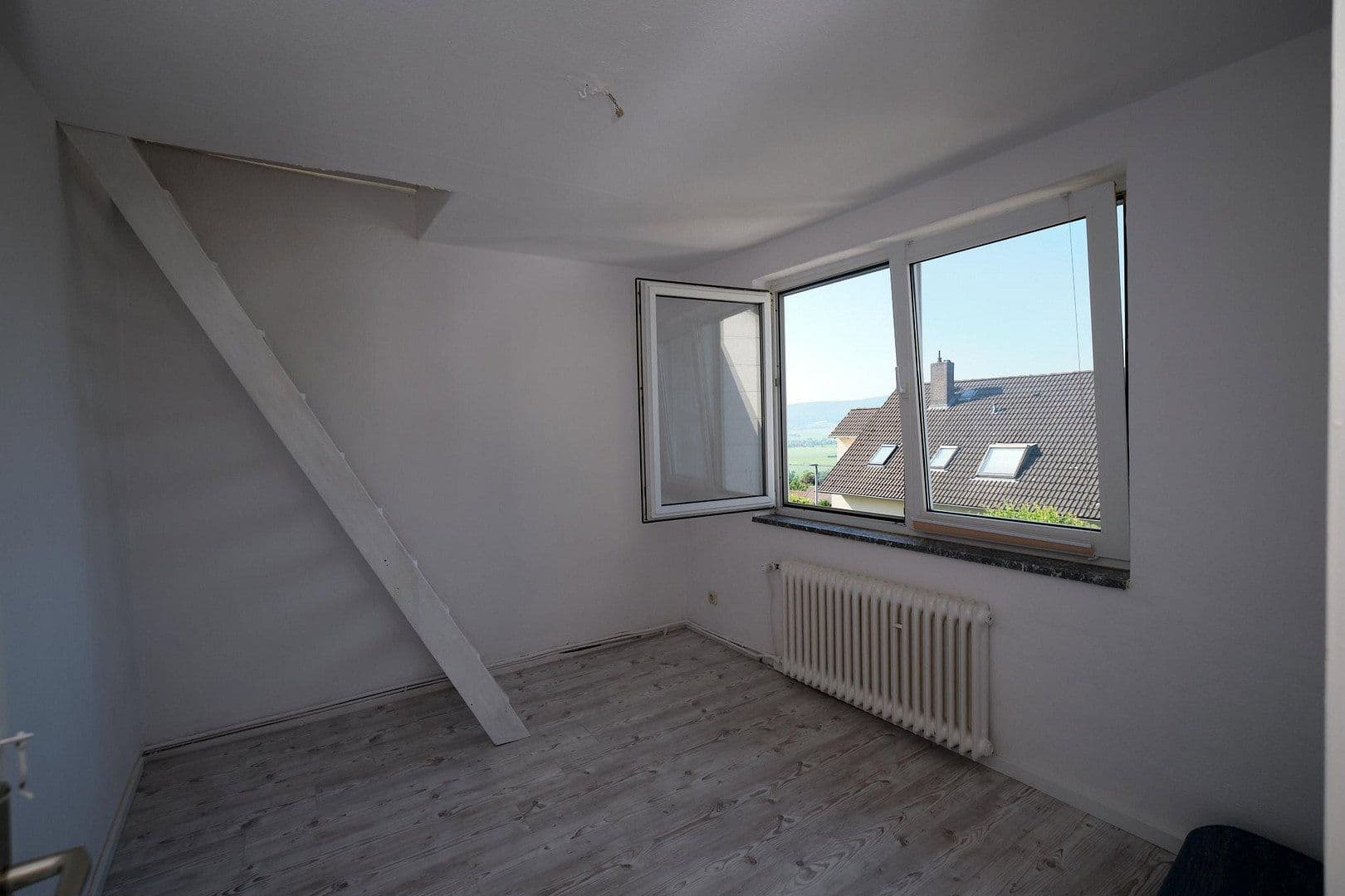 Prenájom domu 141 m², pozemek 906 m², Osterwald, Dolné Sasko Prenájom domu 141 m², pozemek 906 m², Osterwald, Dolné Sasko