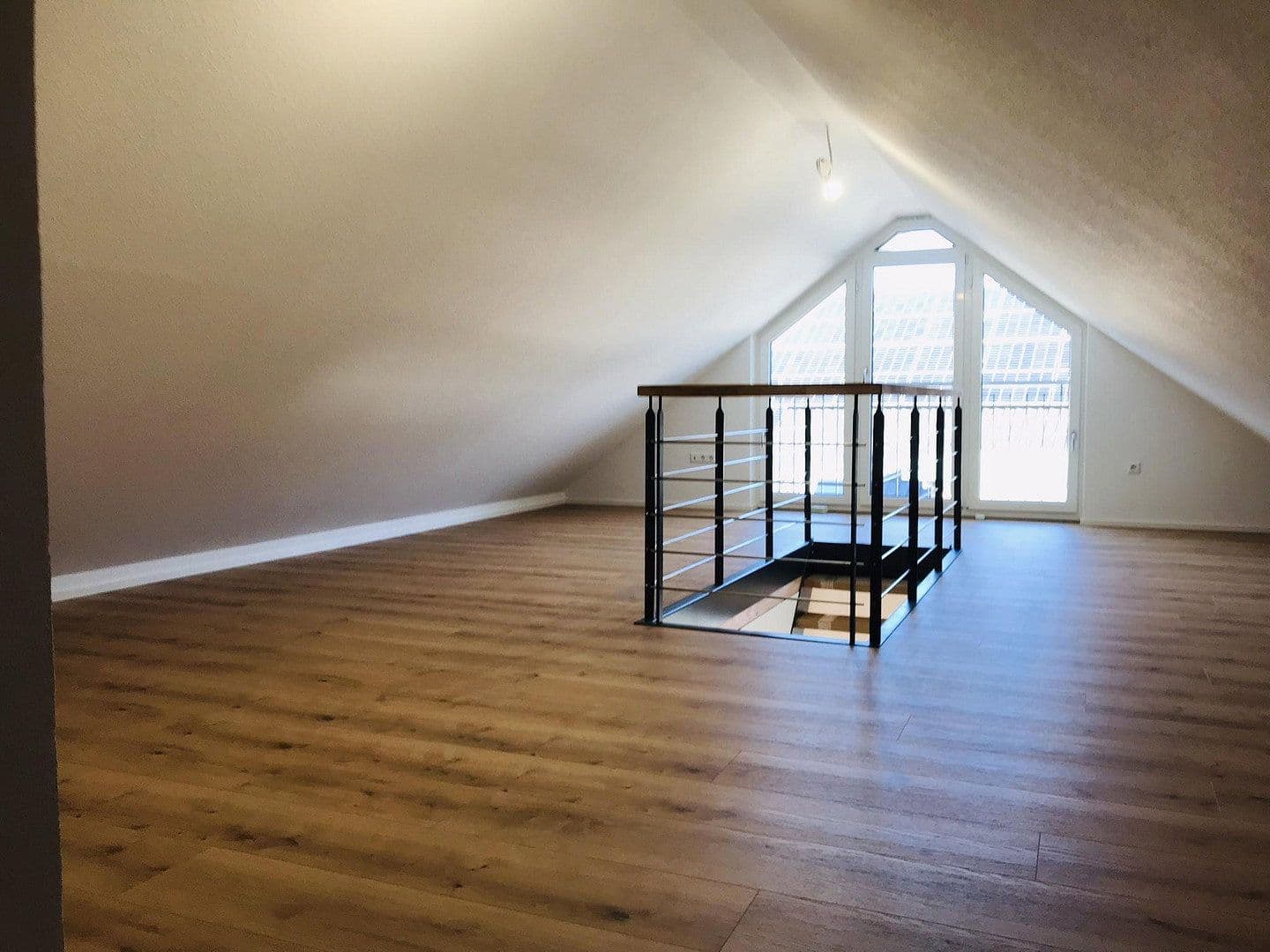 Predaj bytu 3-izbový 85 m², Horb am Neckar, Bádensko-Wurttembersko Predaj bytu 3-izbový 85 m², Horb am Neckar, Bádensko-Wurttembersko