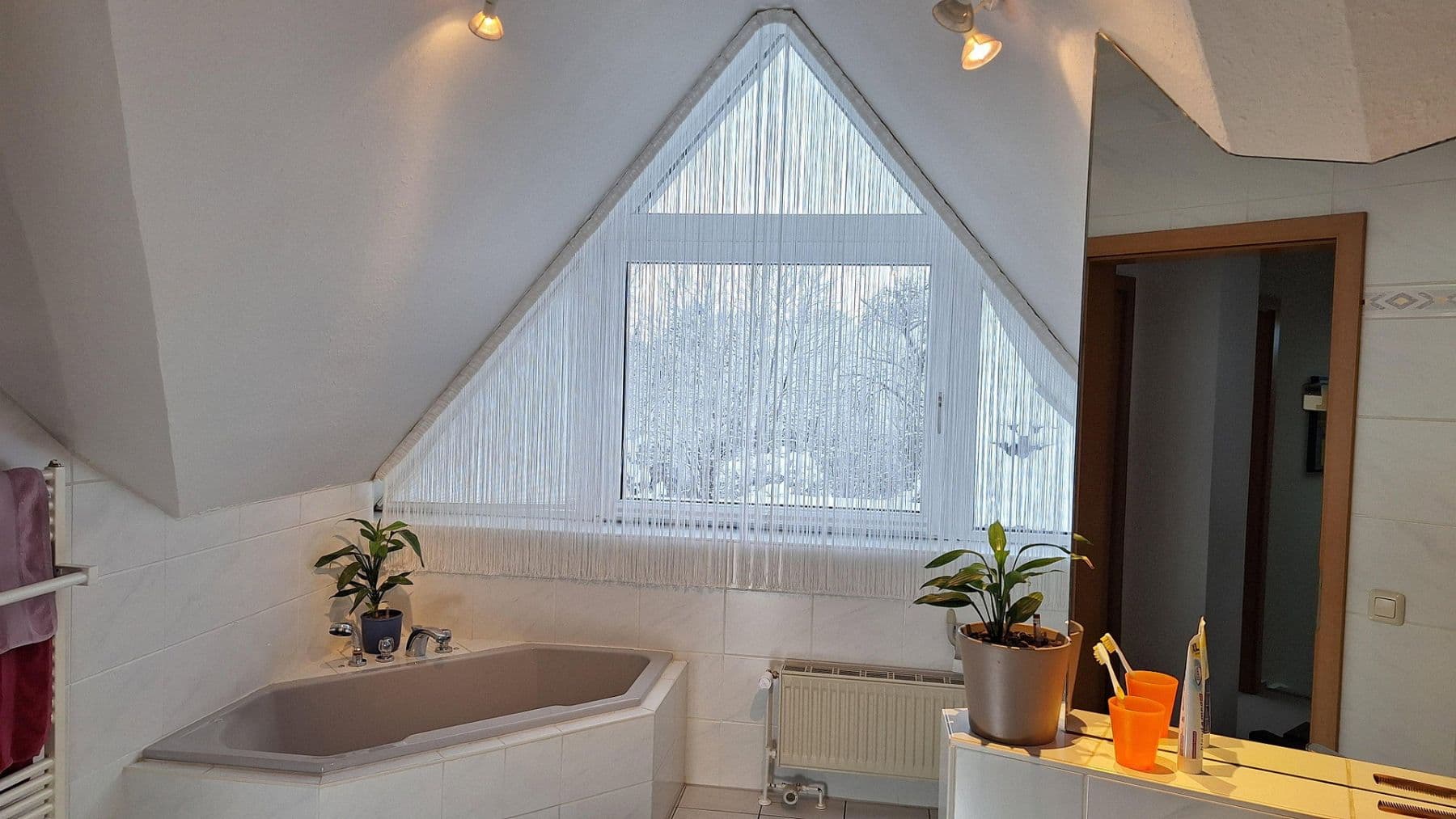 Predaj domu 154 m², pozemek 605 m², Hasloh, Šlezvicko-Holštajnsko Predaj domu 154 m², pozemek 605 m², Hasloh, Šlezvicko-Holštajnsko