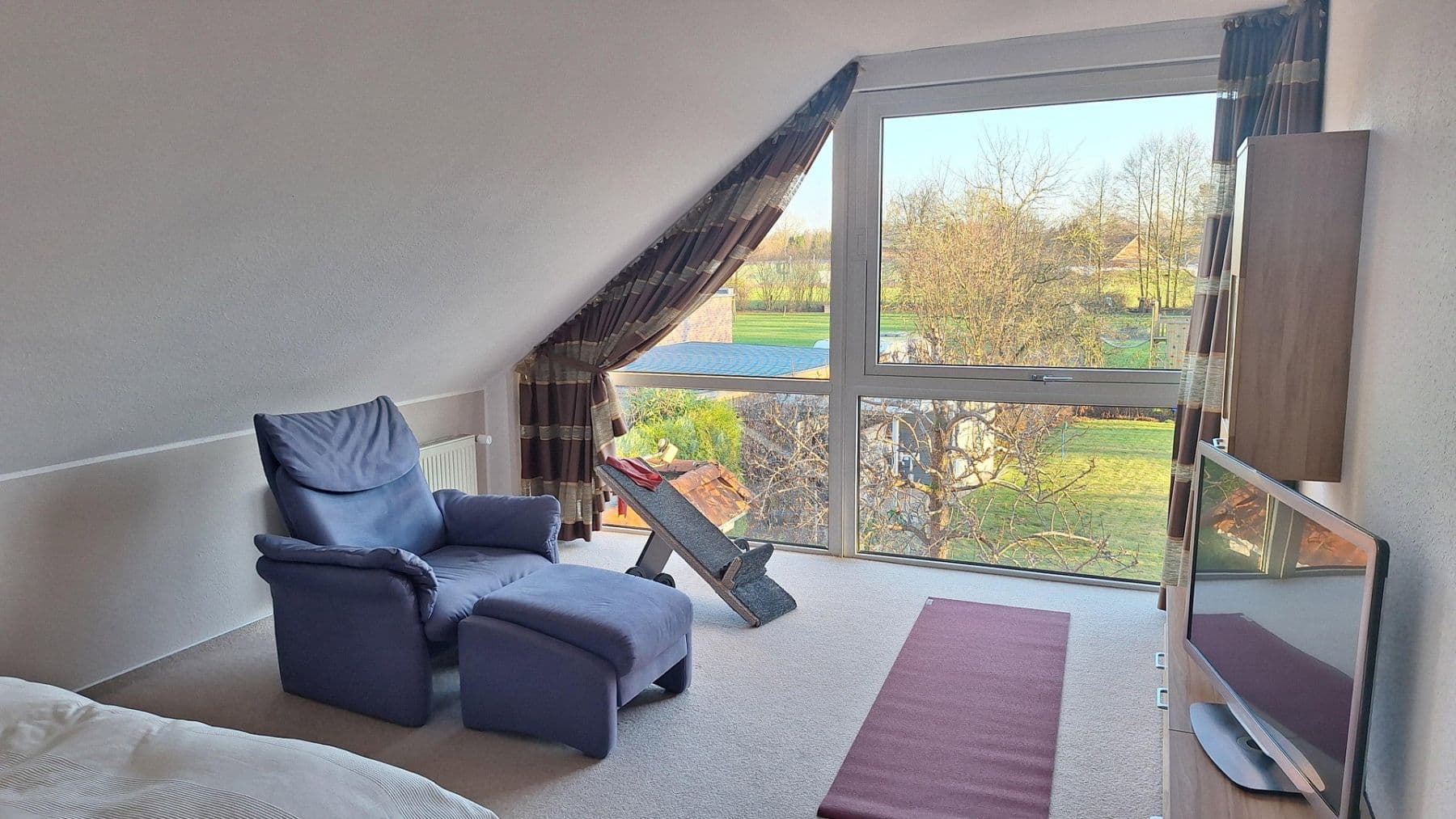 Predaj domu 154 m², pozemek 605 m², Hasloh, Šlezvicko-Holštajnsko Predaj domu 154 m², pozemek 605 m², Hasloh, Šlezvicko-Holštajnsko