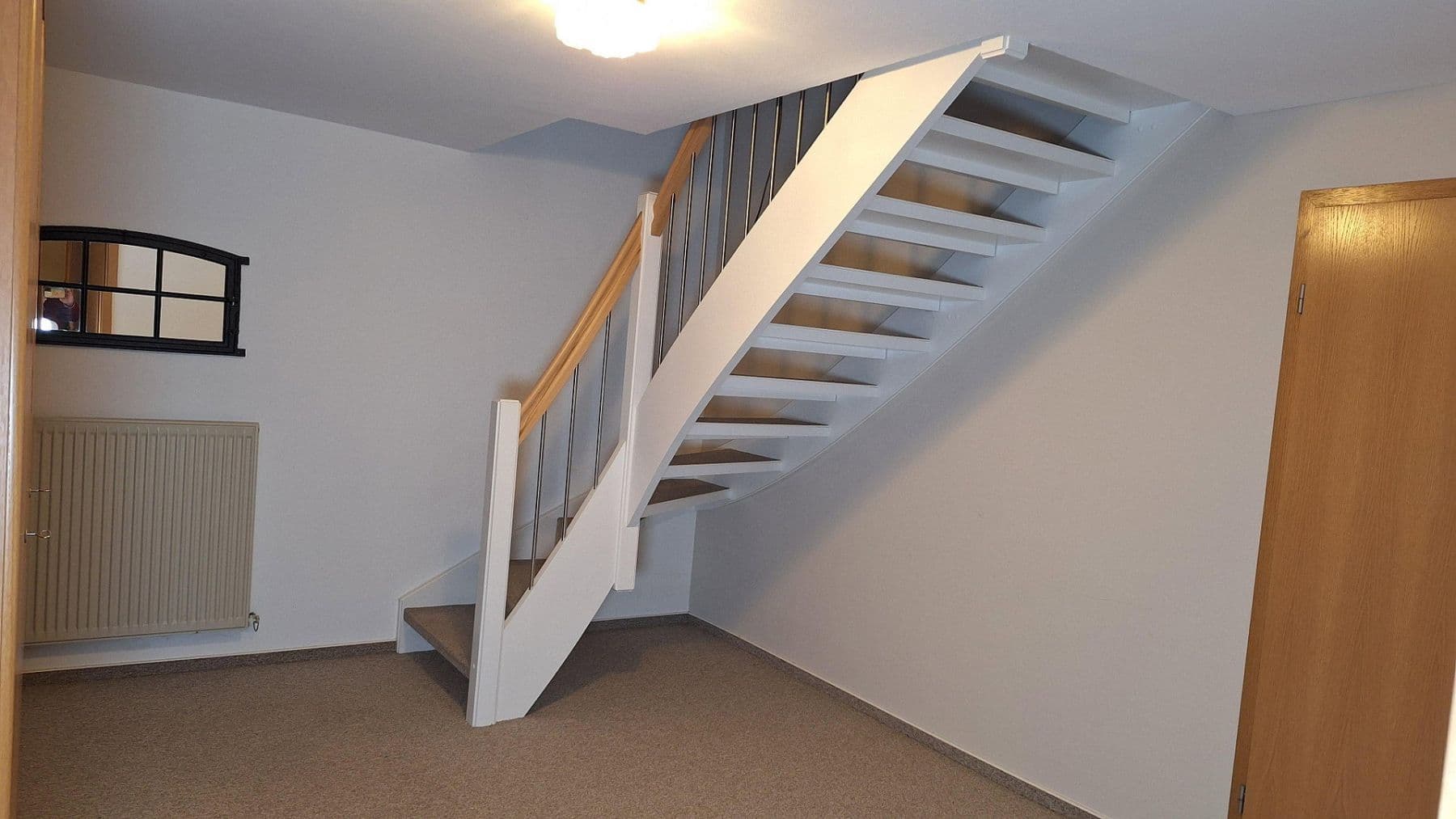 Predaj domu 154 m², pozemek 605 m², Hasloh, Šlezvicko-Holštajnsko Predaj domu 154 m², pozemek 605 m², Hasloh, Šlezvicko-Holštajnsko