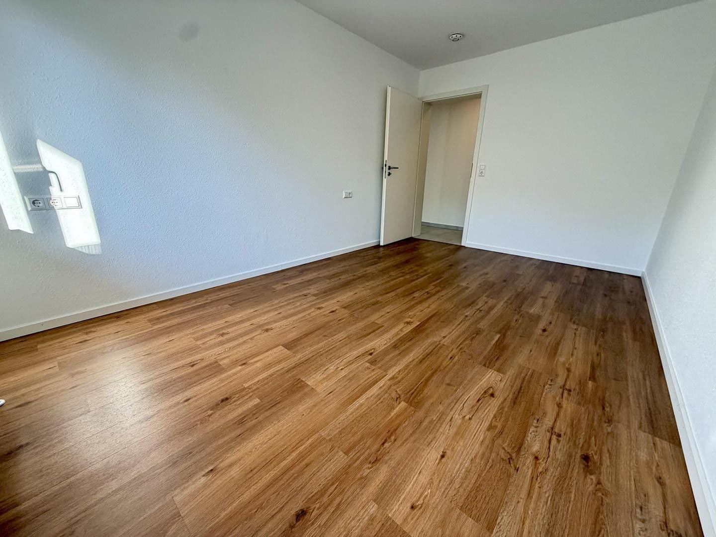 Prenájom bytu 2-izbový 62 m², Stuttgarter Straße 26, Leonberg, Bádensko-Wurttembersko Prenájom bytu 2-izbový 62 m², Stuttgarter Straße 26, Leonberg, Bádensko-Wurttembersko