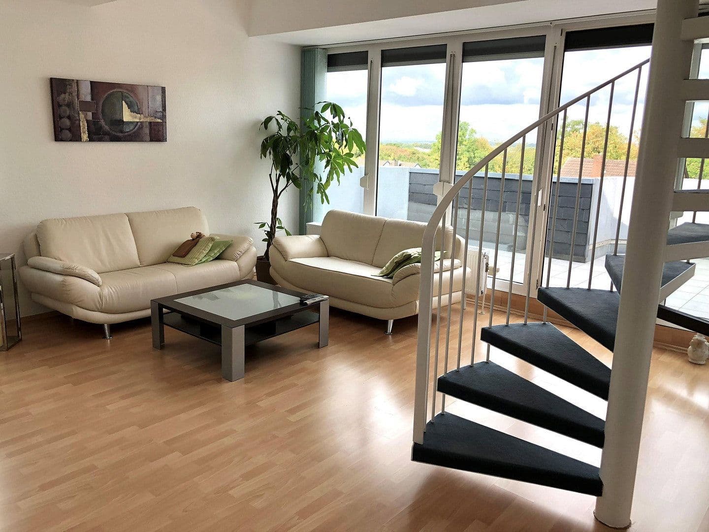 Prenájom bytu 3-izbový 95 m², Zeithstraße 136, Neunkirchen-Seelscheid, Severné Porýnie - Westfálsko Prenájom bytu 3-izbový 95 m², Zeithstraße 136, Neunkirchen-Seelscheid, Severné Porýnie - Westfálsko