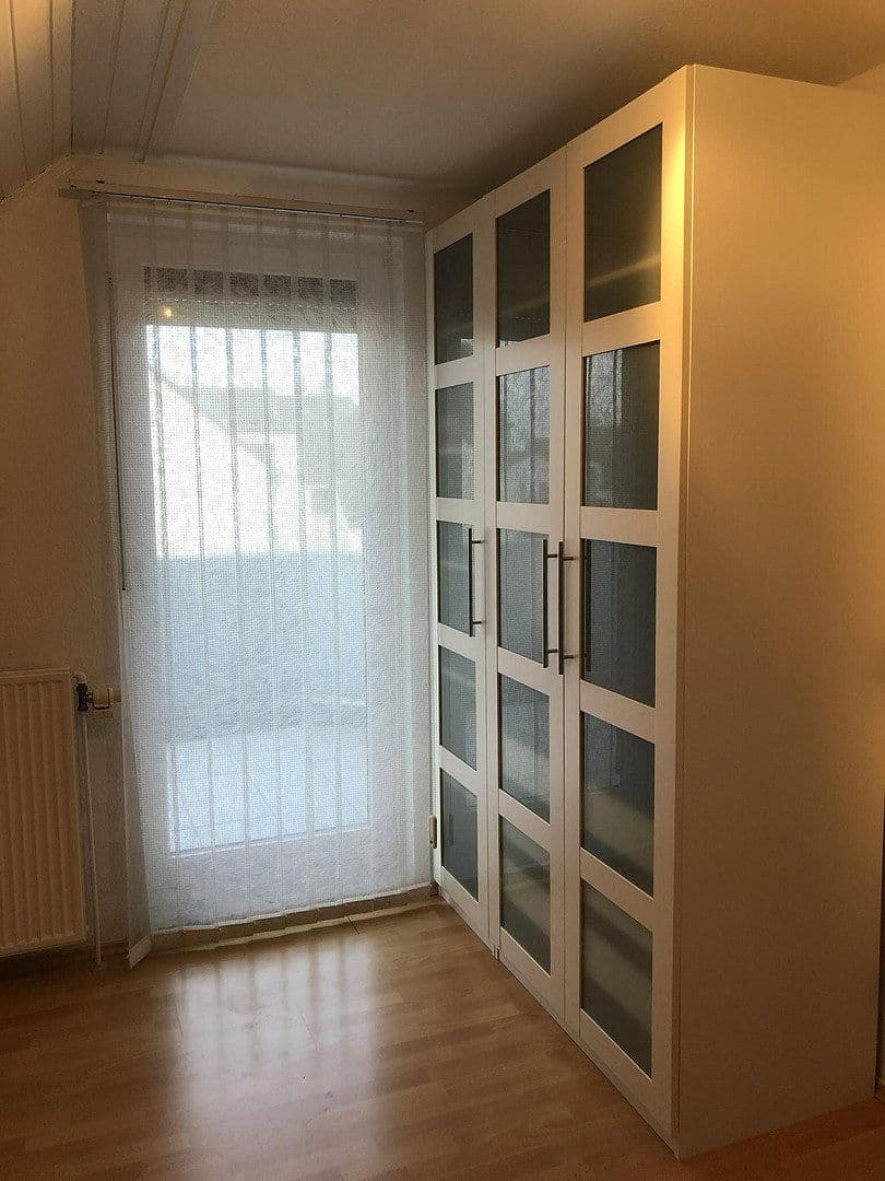Prenájom bytu 3-izbový 95 m², Zeithstraße 136, Neunkirchen-Seelscheid, Severné Porýnie - Westfálsko Prenájom bytu 3-izbový 95 m², Zeithstraße 136, Neunkirchen-Seelscheid, Severné Porýnie - Westfálsko