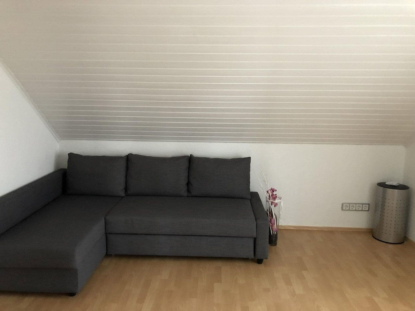 Prenájom bytu 3-izbový 95 m², Zeithstraße 136, Neunkirchen-Seelscheid, Severné Porýnie - Westfálsko Prenájom bytu 3-izbový 95 m², Zeithstraße 136, Neunkirchen-Seelscheid, Severné Porýnie - Westfálsko