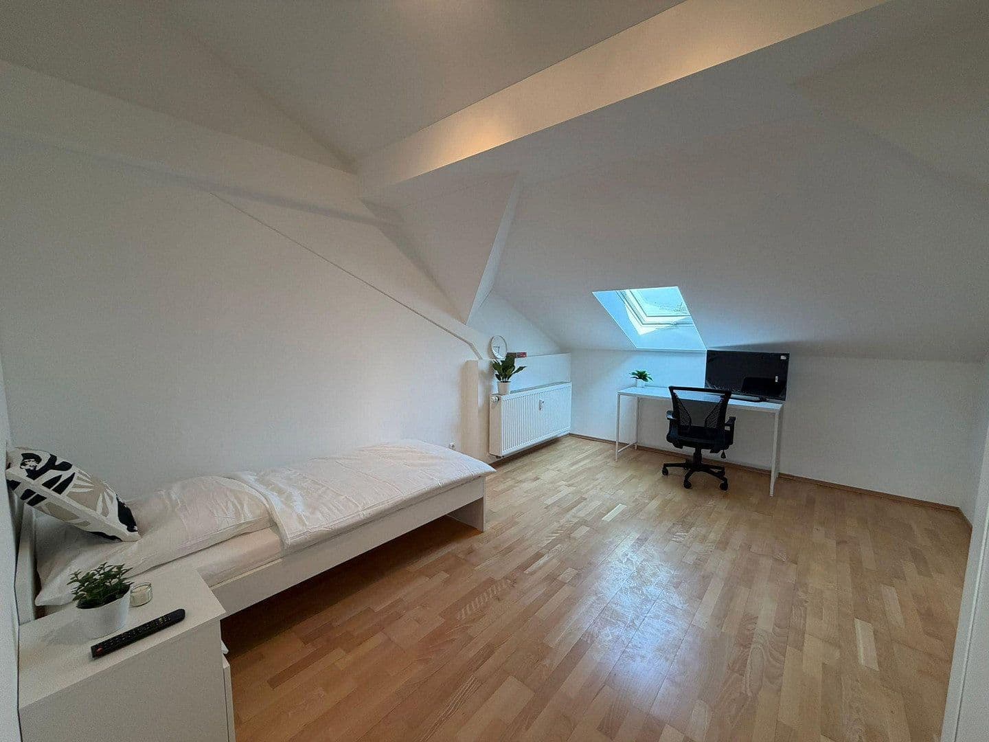 Prenájom bytu 1-izbový 297 m², Wörthstraße 1B, Bamberg, Bavorsko Prenájom bytu 1-izbový 297 m², Wörthstraße 1B, Bamberg, Bavorsko