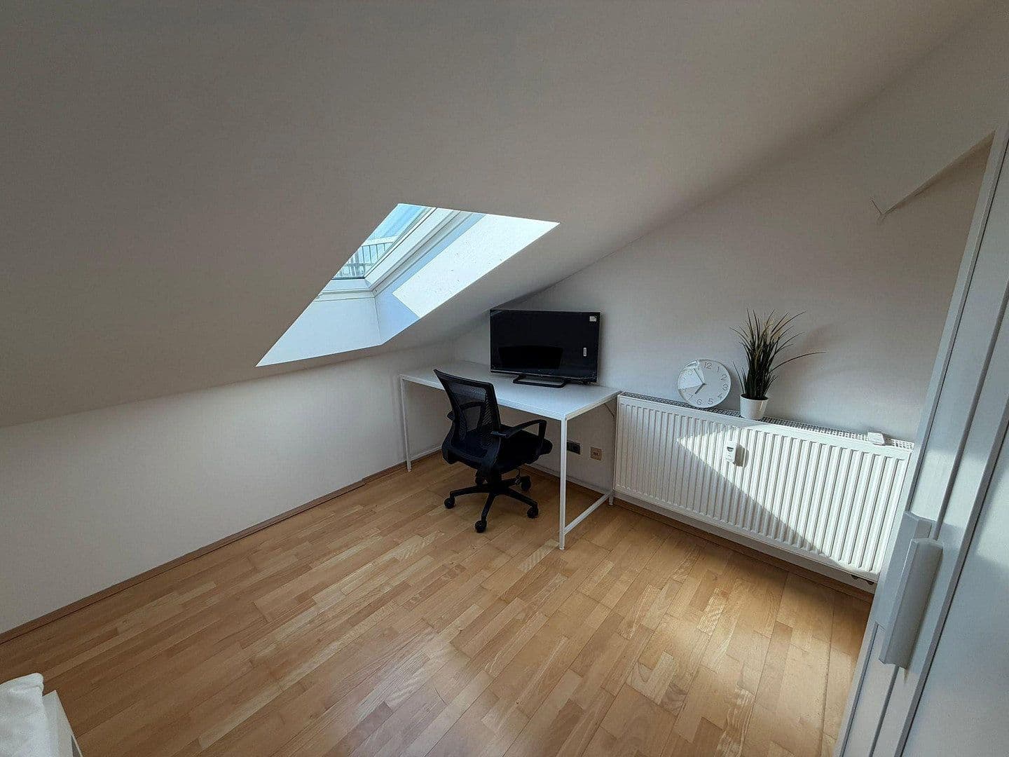 Prenájom bytu 1-izbový 297 m², Wörthstraße 1B, Bamberg, Bavorsko Prenájom bytu 1-izbový 297 m², Wörthstraße 1B, Bamberg, Bavorsko