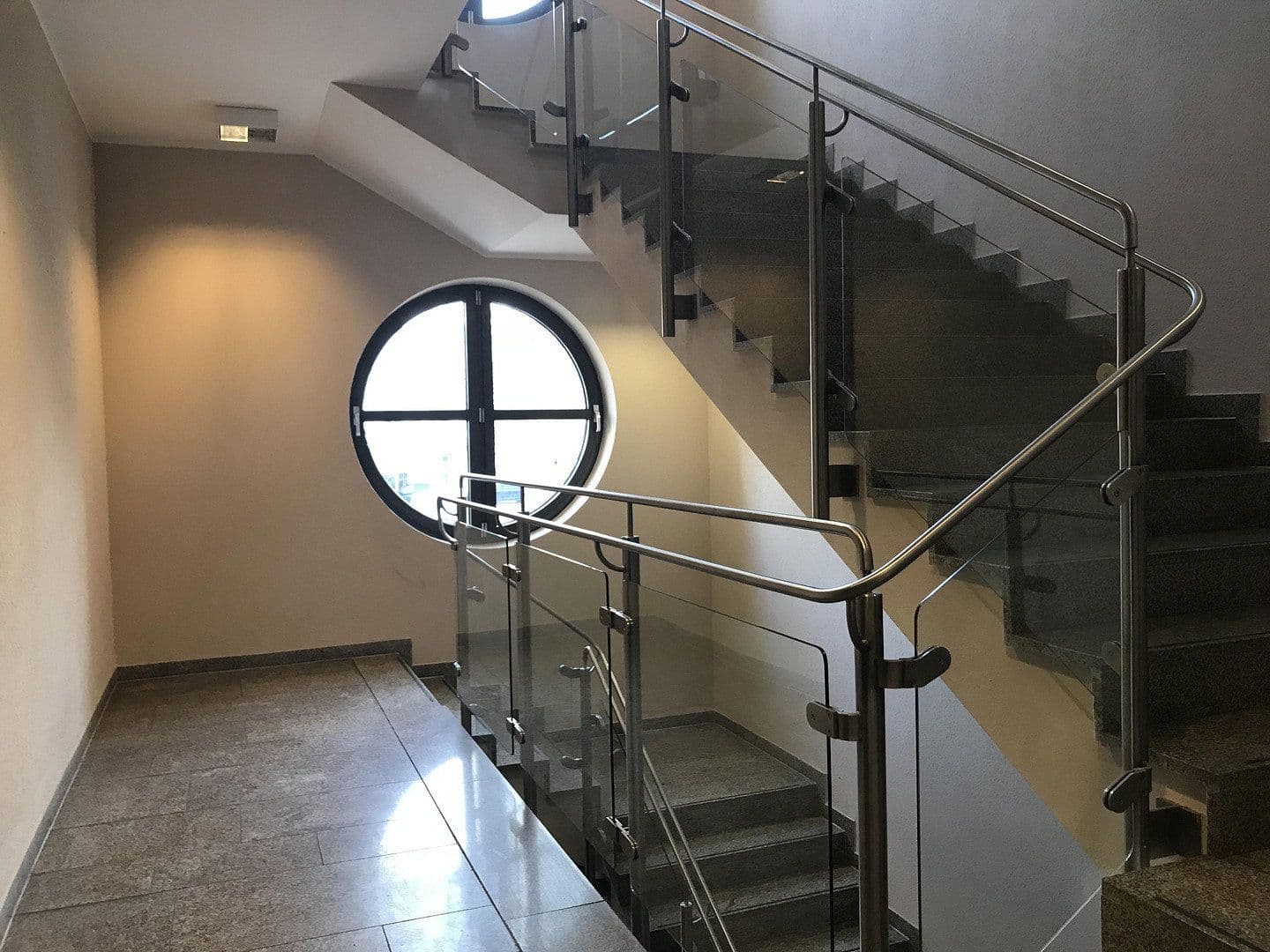 Prenájom kancelárie 293 m², München, Bavorsko Prenájom kancelárie 293 m², München, Bavorsko