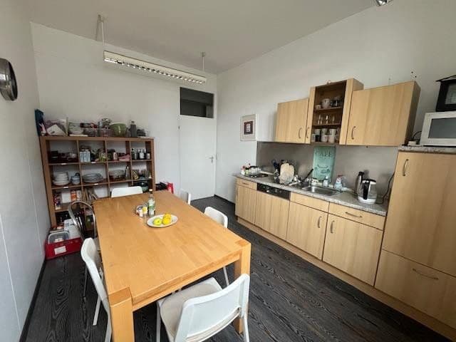 Prenájom kancelárie 293 m², München, Bavorsko Prenájom kancelárie 293 m², München, Bavorsko