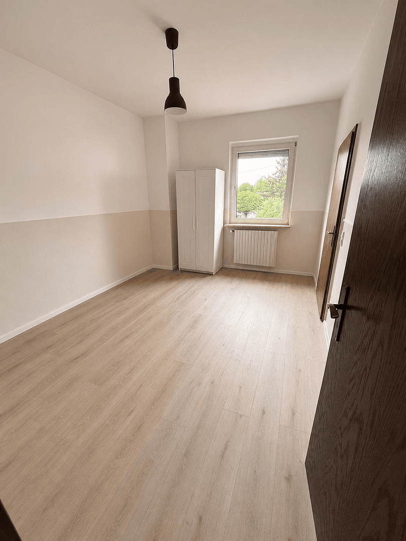 Prenájom bytu 3-izbový 78 m², Kirchstraße 80, Mülheim an der Ruhr, Severné Porýnie - Westfálsko Prenájom bytu 3-izbový 78 m², Kirchstraße 80, Mülheim an der Ruhr, Severné Porýnie - Westfálsko