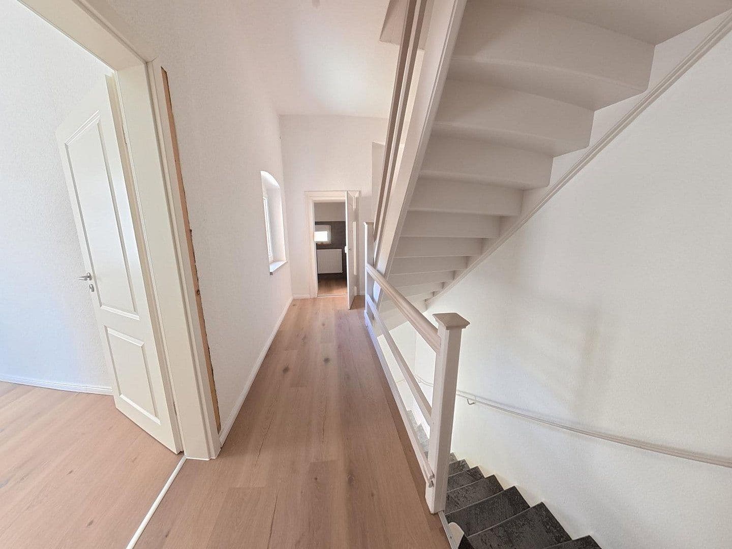 Prenájom domu 135 m², pozemek 500 m², Elsterberg, Sasko Prenájom domu 135 m², pozemek 500 m², Elsterberg, Sasko