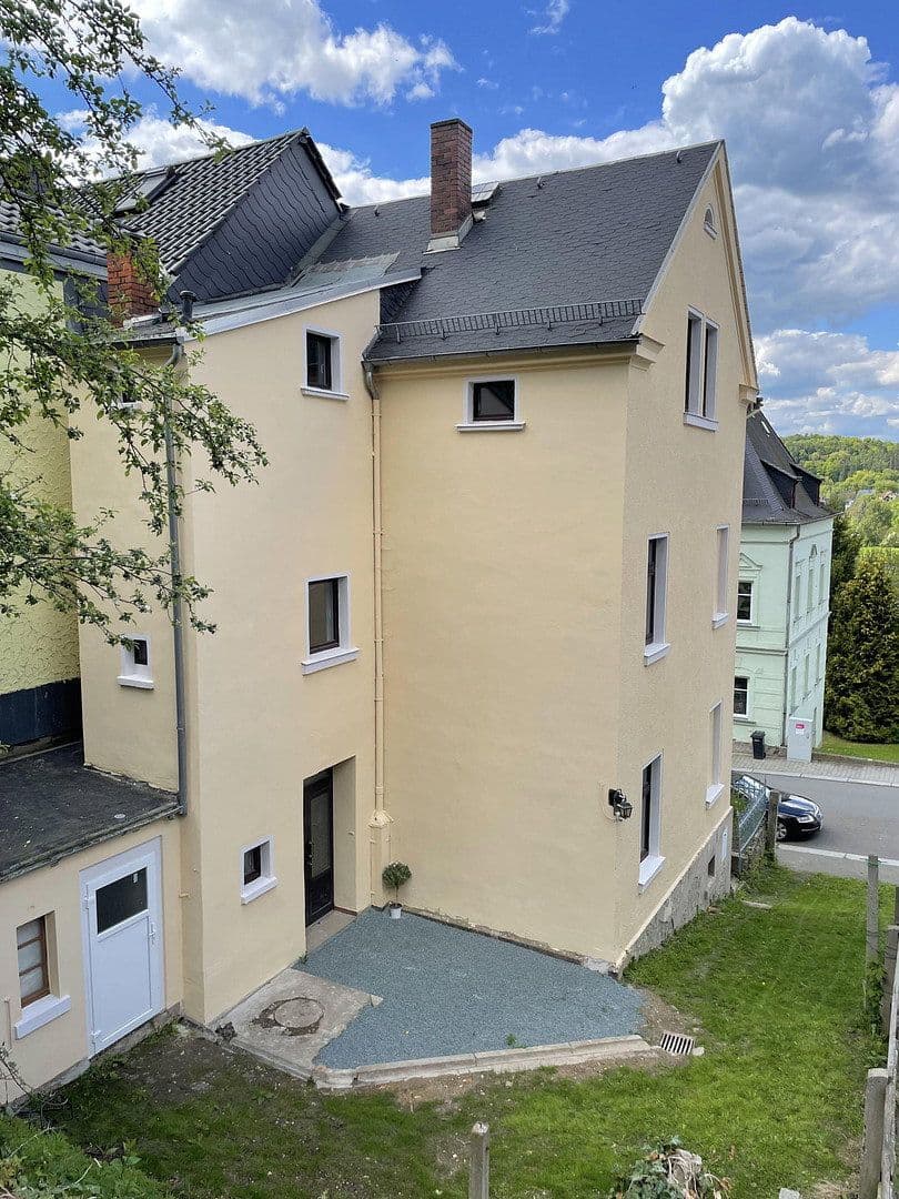 Prenájom domu 135 m², pozemek 500 m², Elsterberg, Sasko Prenájom domu 135 m², pozemek 500 m², Elsterberg, Sasko