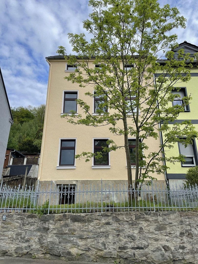 Prenájom domu 135 m², pozemek 500 m², Elsterberg, Sasko Prenájom domu 135 m², pozemek 500 m², Elsterberg, Sasko