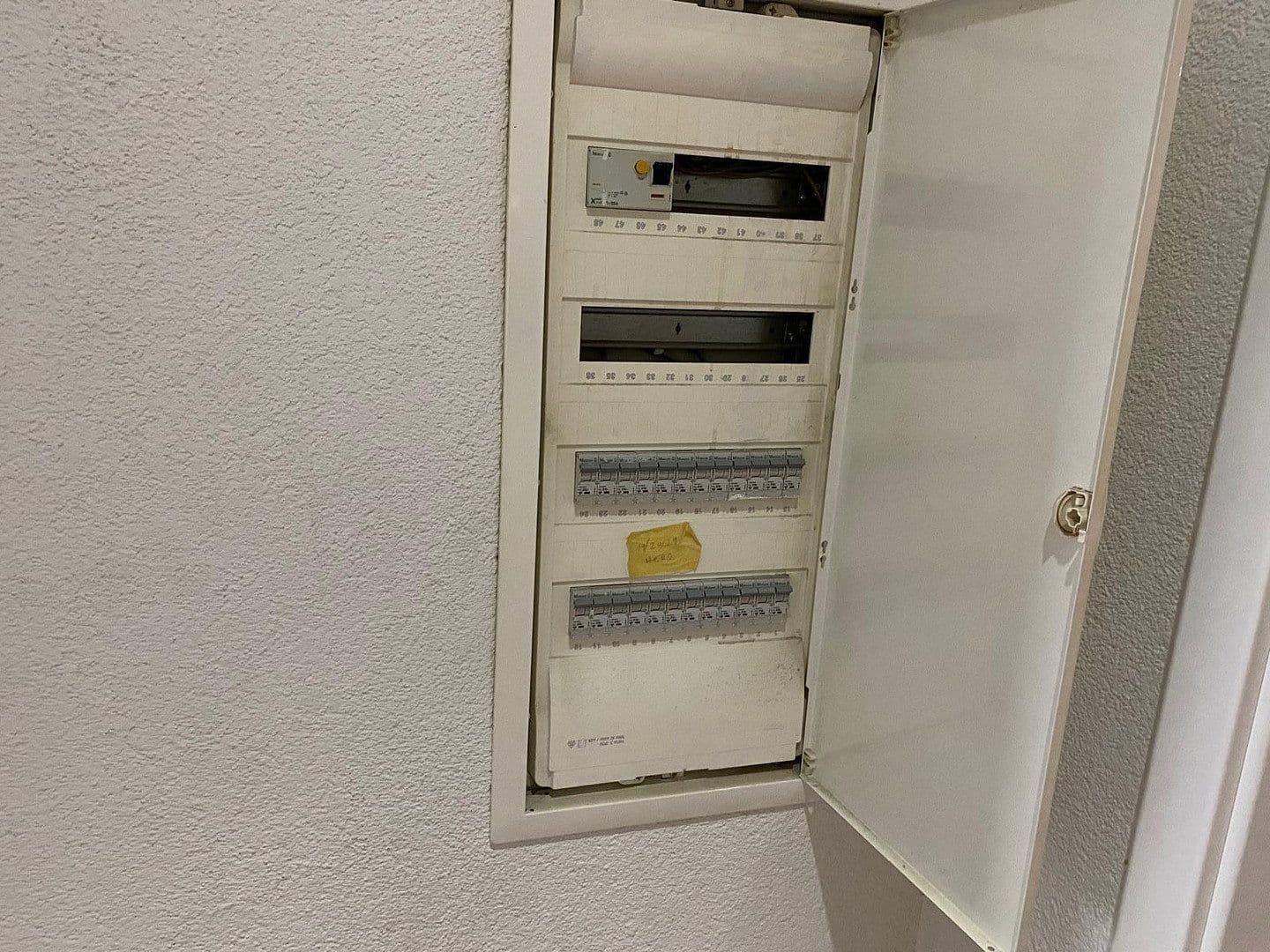 Predaj bytu 3-izbový 80 m², Theodor-Heuss-Str. 10, Oerlinghausen, Severné Porýnie - Westfálsko Predaj bytu 3-izbový 80 m², Theodor-Heuss-Str. 10, Oerlinghausen, Severné Porýnie - Westfálsko