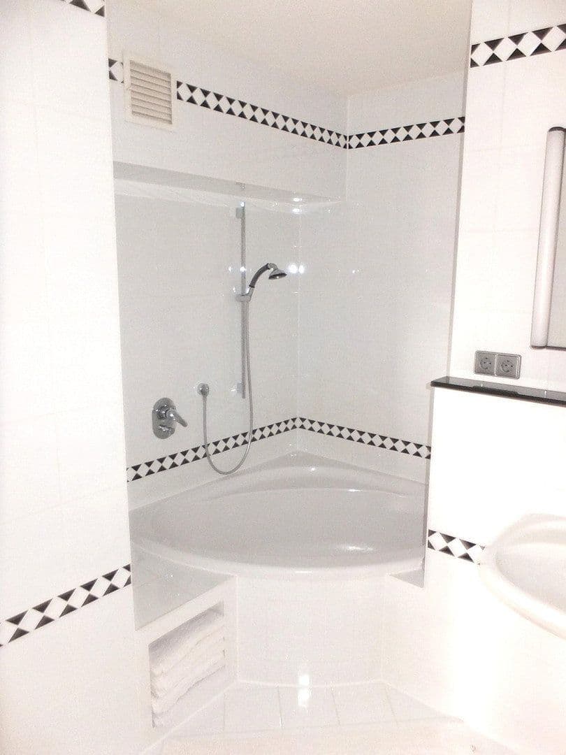 Predaj bytu 2-izbový 64 m², Freiberg am Neckar, Bádensko-Wurttembersko Predaj bytu 2-izbový 64 m², Freiberg am Neckar, Bádensko-Wurttembersko