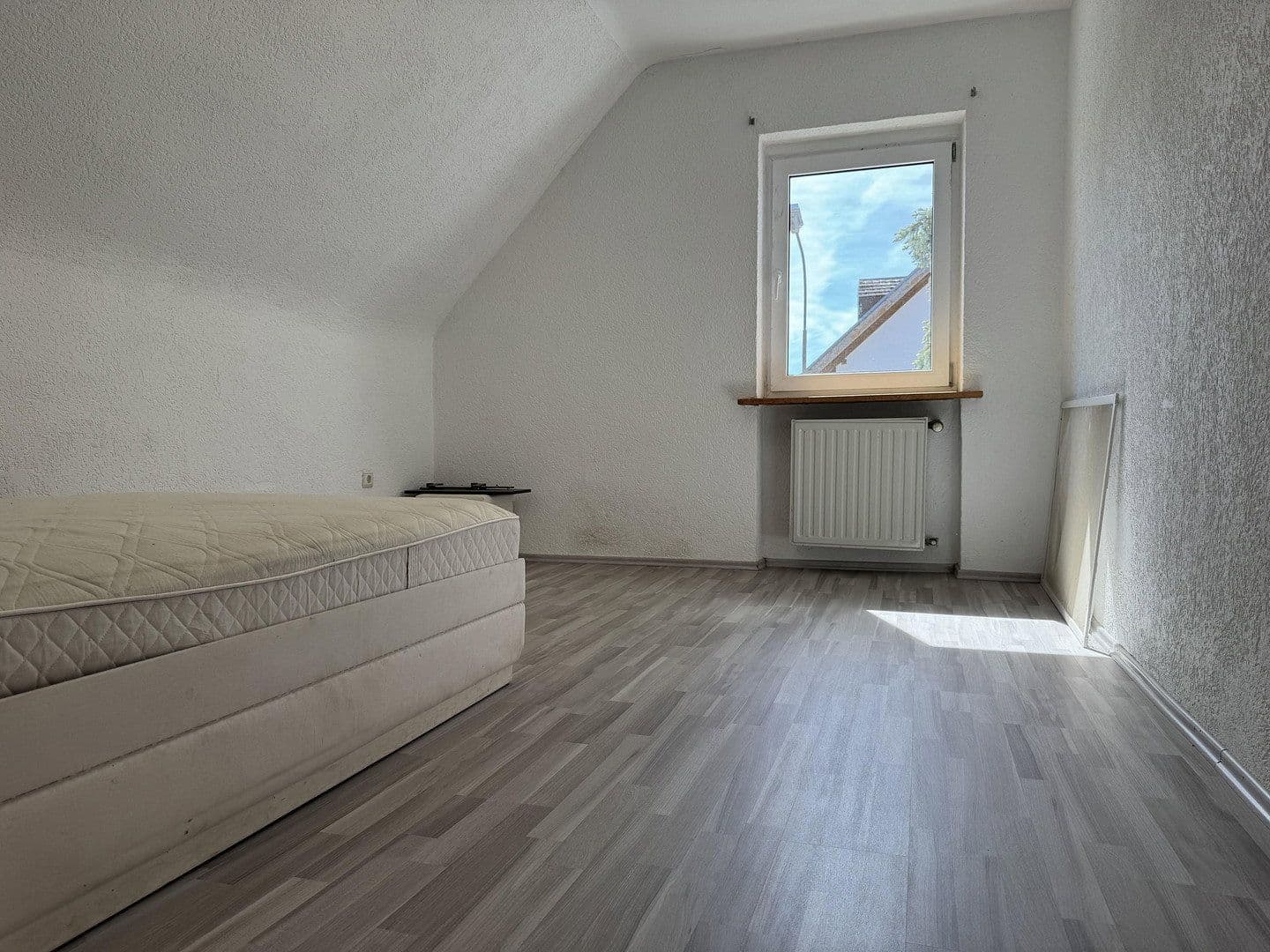 Predaj domu 118 m², pozemek 153 m², Deidesheim, Porýnie-Falcko Predaj domu 118 m², pozemek 153 m², Deidesheim, Porýnie-Falcko