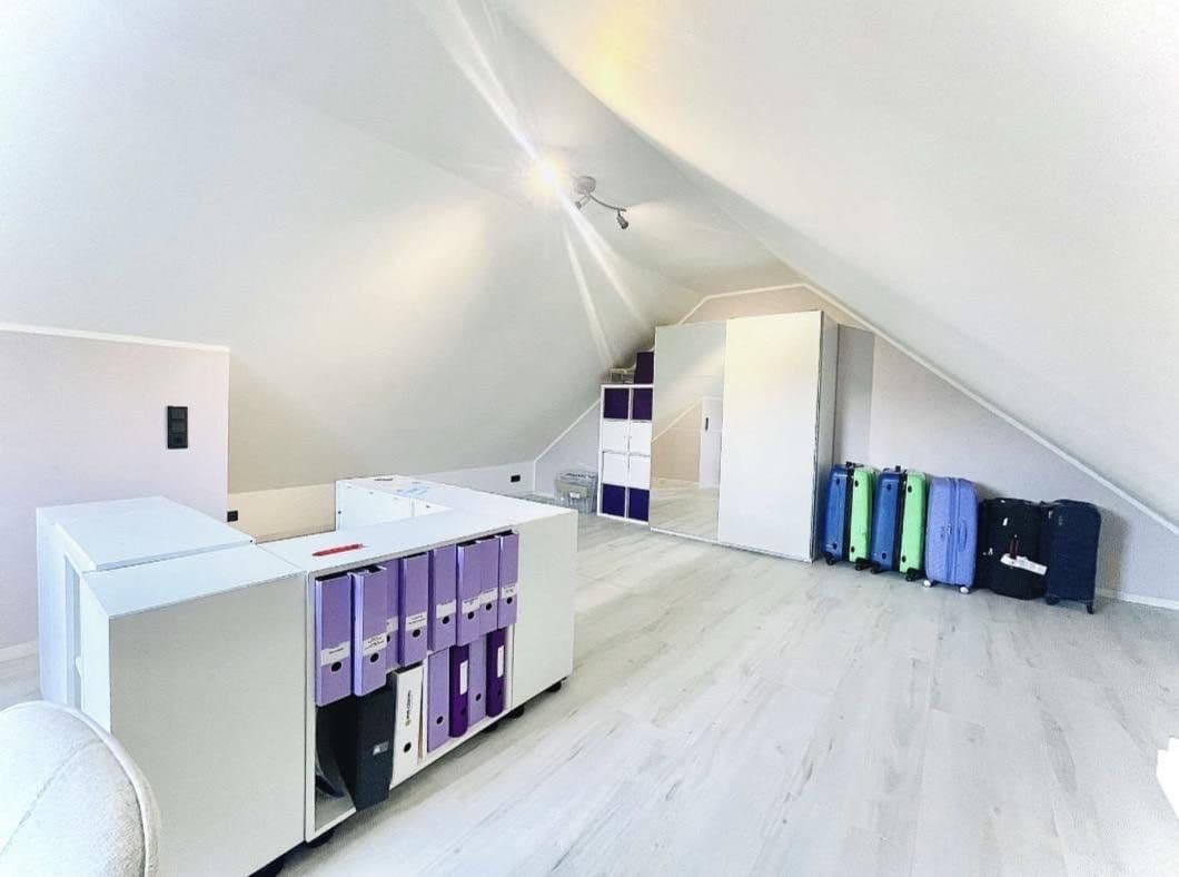 Predaj domu 140 m², pozemek 202 m², Wuppertal, Severné Porýnie - Westfálsko Predaj domu 140 m², pozemek 202 m², Wuppertal, Severné Porýnie - Westfálsko